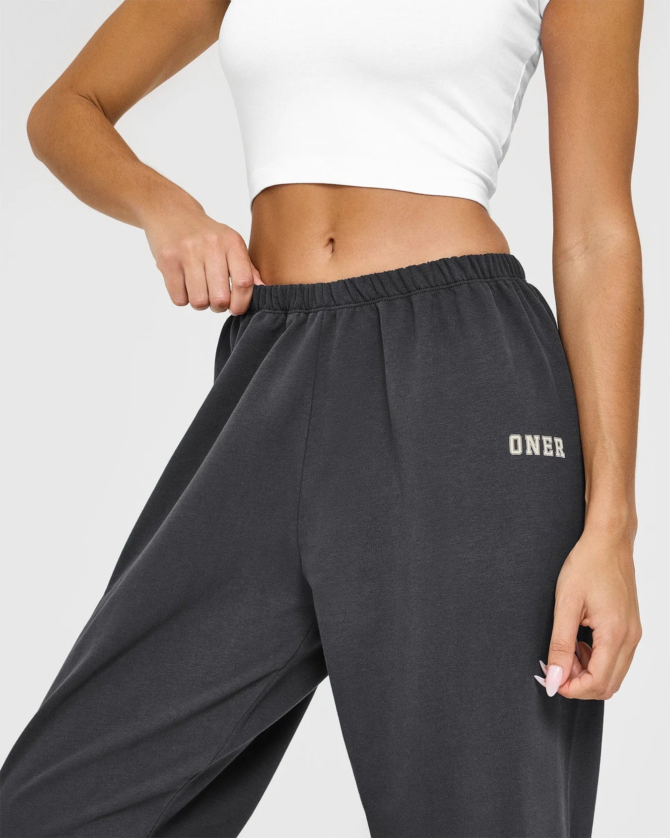 ONER ACTIVE LIGHTWEIGHT JOGGERS WITH PRINTED LOGO