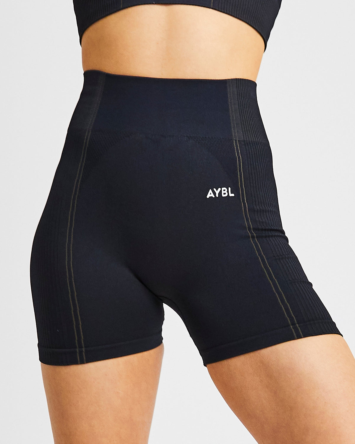 AYBL REFLEX SEAMLESS SHORTS