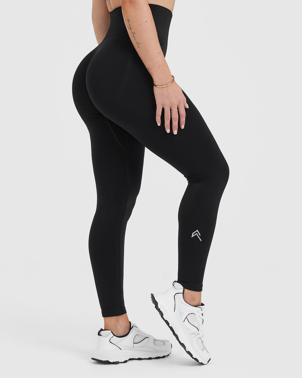 ONER ACTIVE
EFFORTLESS SEAMLESS LEGGINGS - Azula sportswear