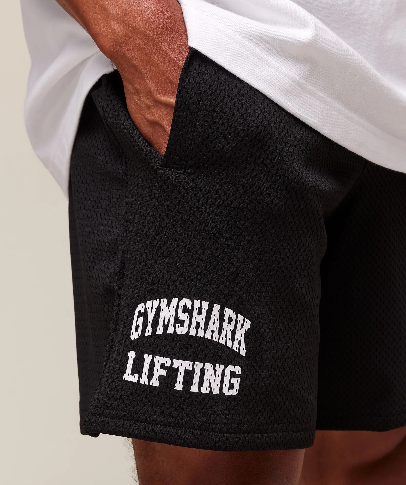GYMSHARK LIFTING MESH 7" SHORTS