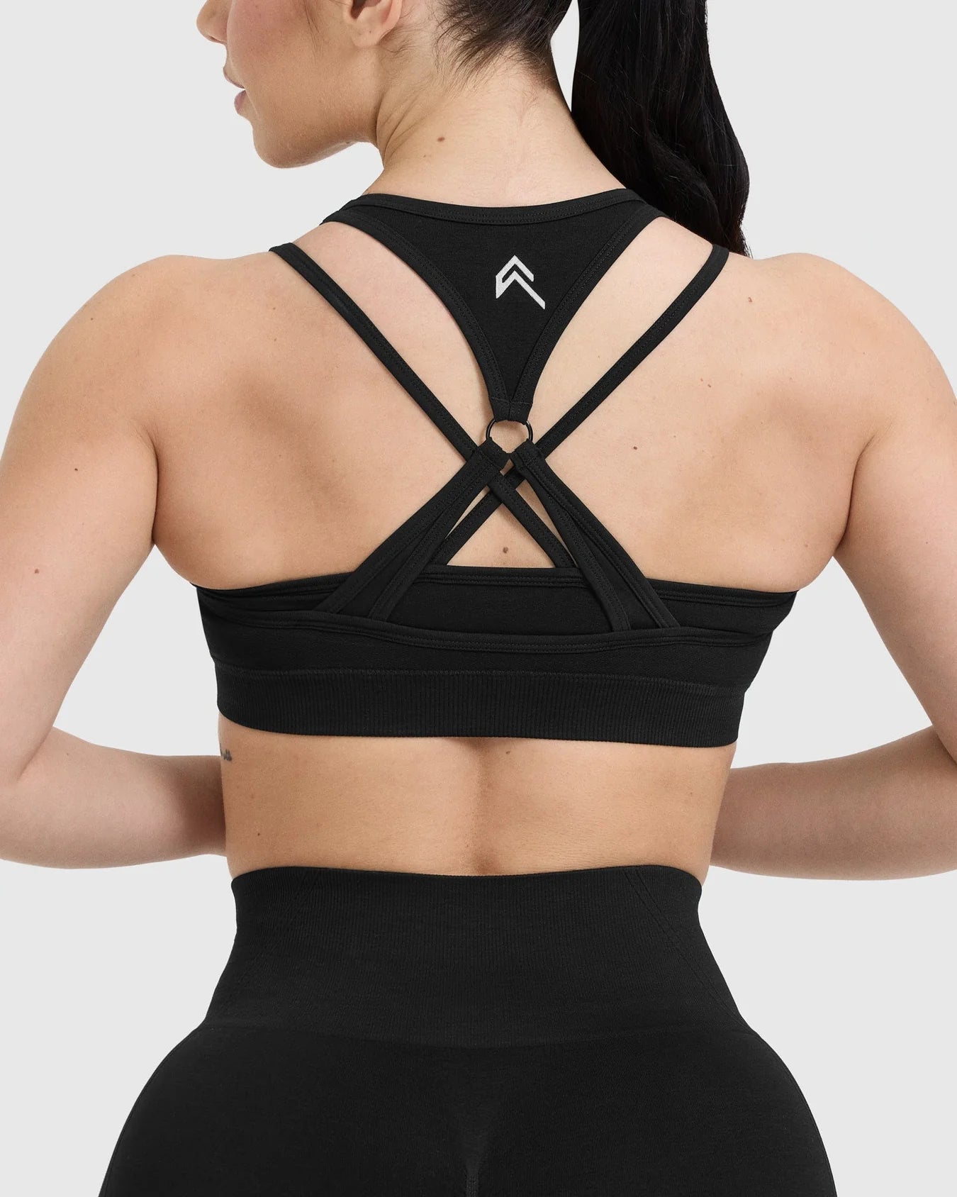 ONER ACTIVE EFFORTLESS SEAMLESS LAYERED SPORTS BRA