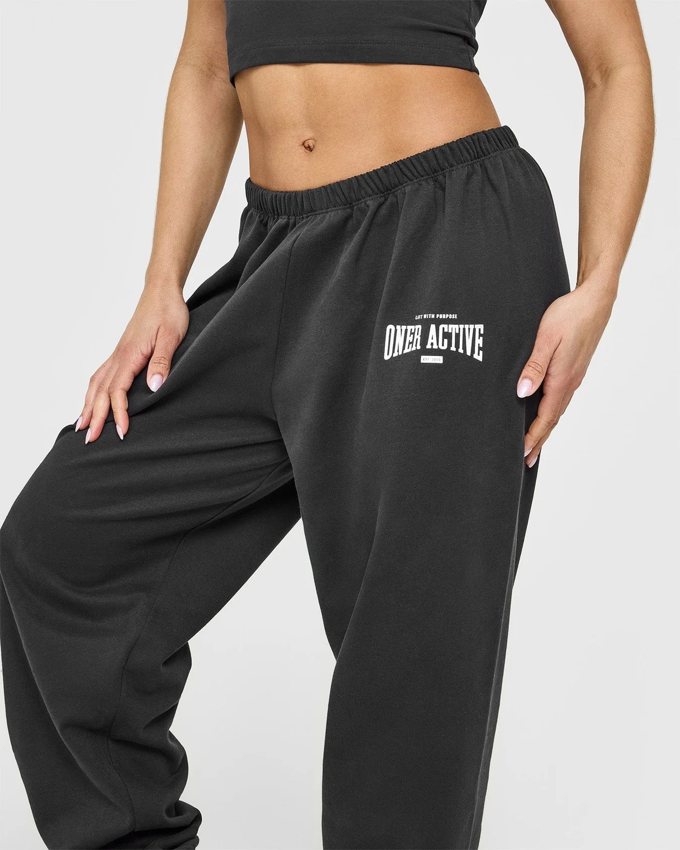 ONER ACTIVE LIGHTWEIGHT JOGGERS WITH ATHLETIC GRAPHIC