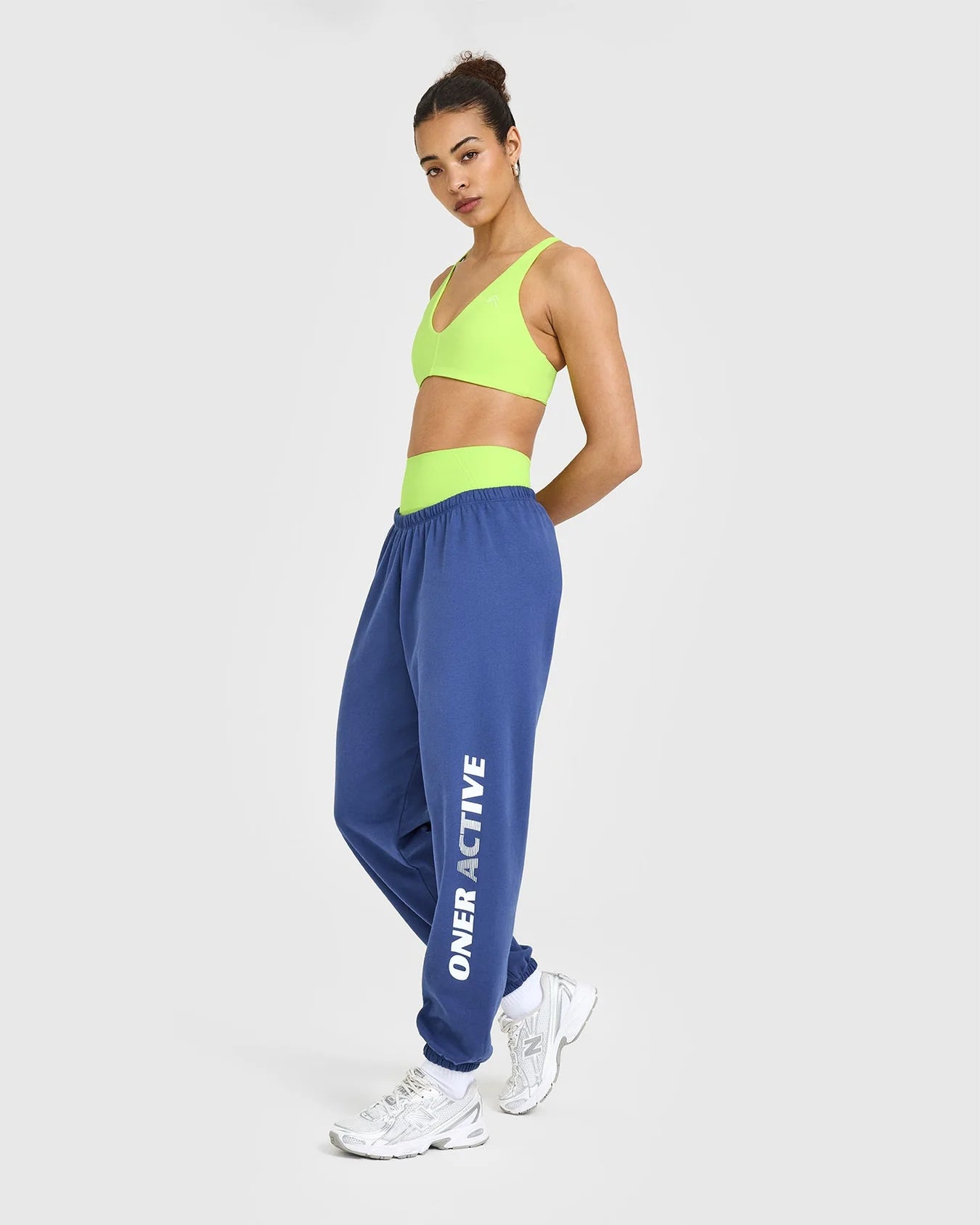 ONER ACTIVE LIGHTWEIGHT GRAPHIC JOGGERS