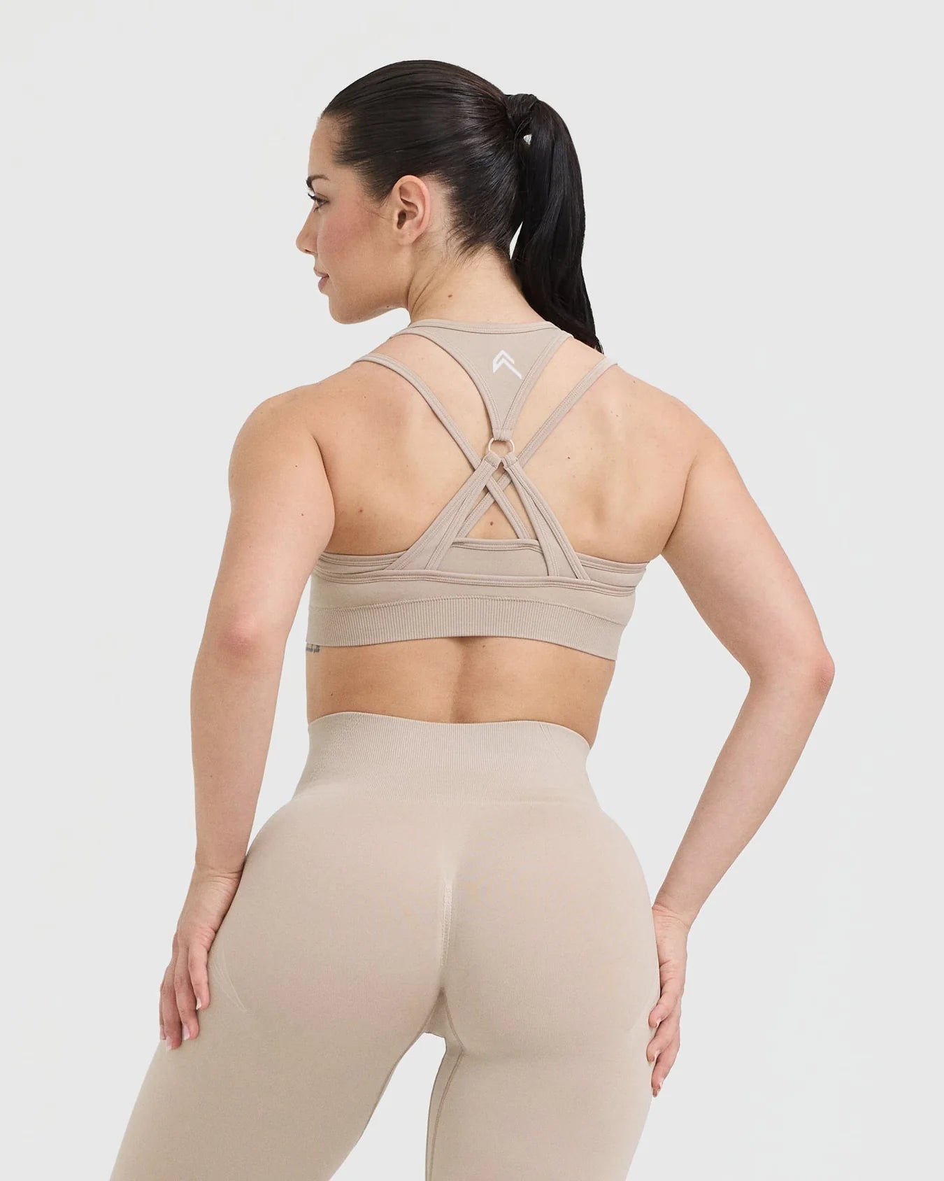 ONER ACTIVE EFFORTLESS SEAMLESS LAYERED SPORTS BRA