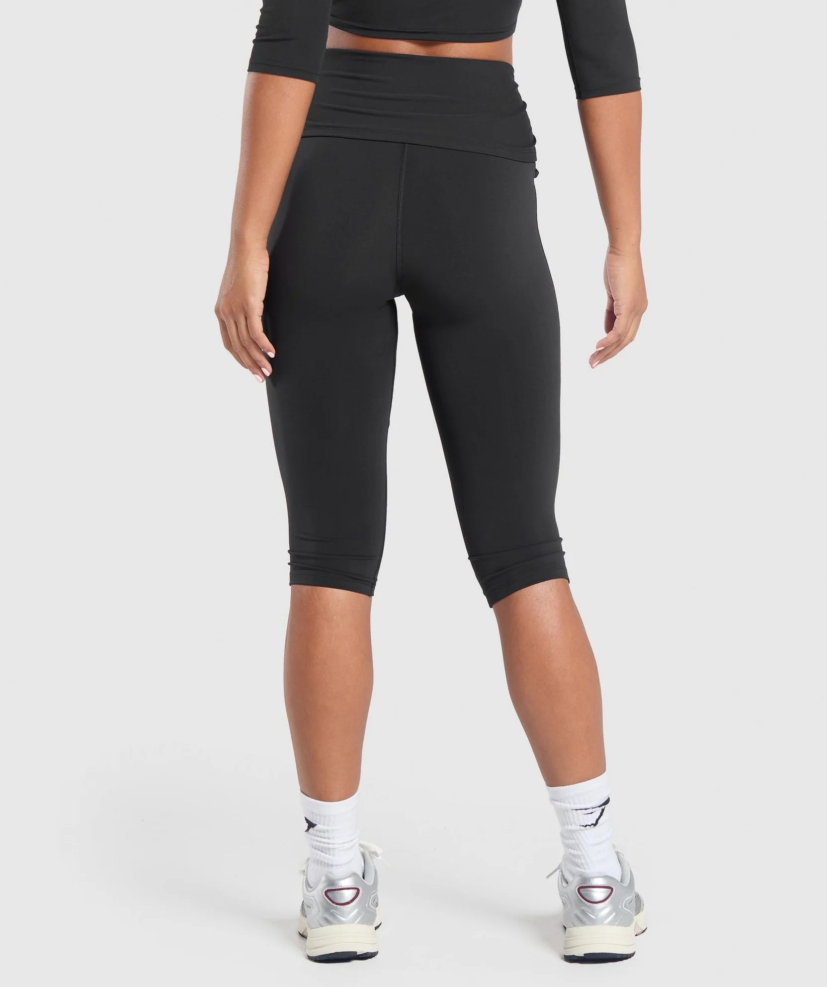 GYMSHARK RUCHED CAPRI LEGGINGS