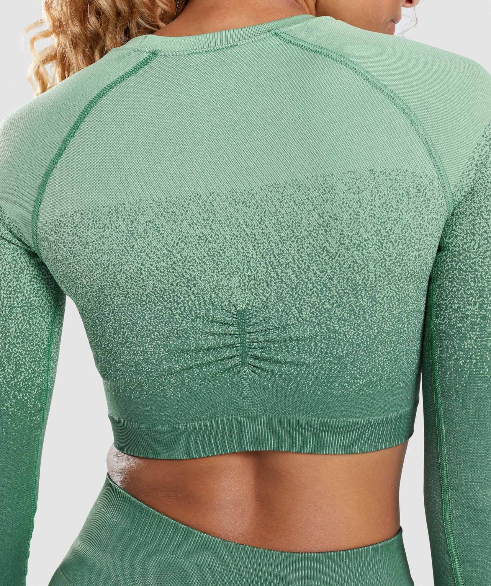 GYMSHARK ADAPT OMBRE SEAMLESS LONG SLEEVE CROP TOP - Azula sportswear
