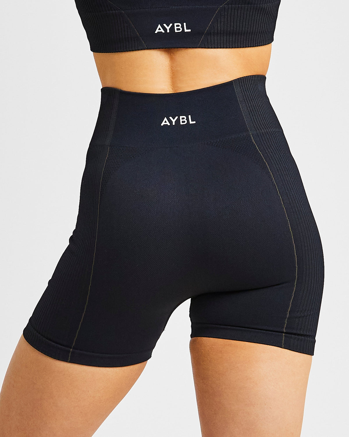 AYBL REFLEX SEAMLESS SHORTS