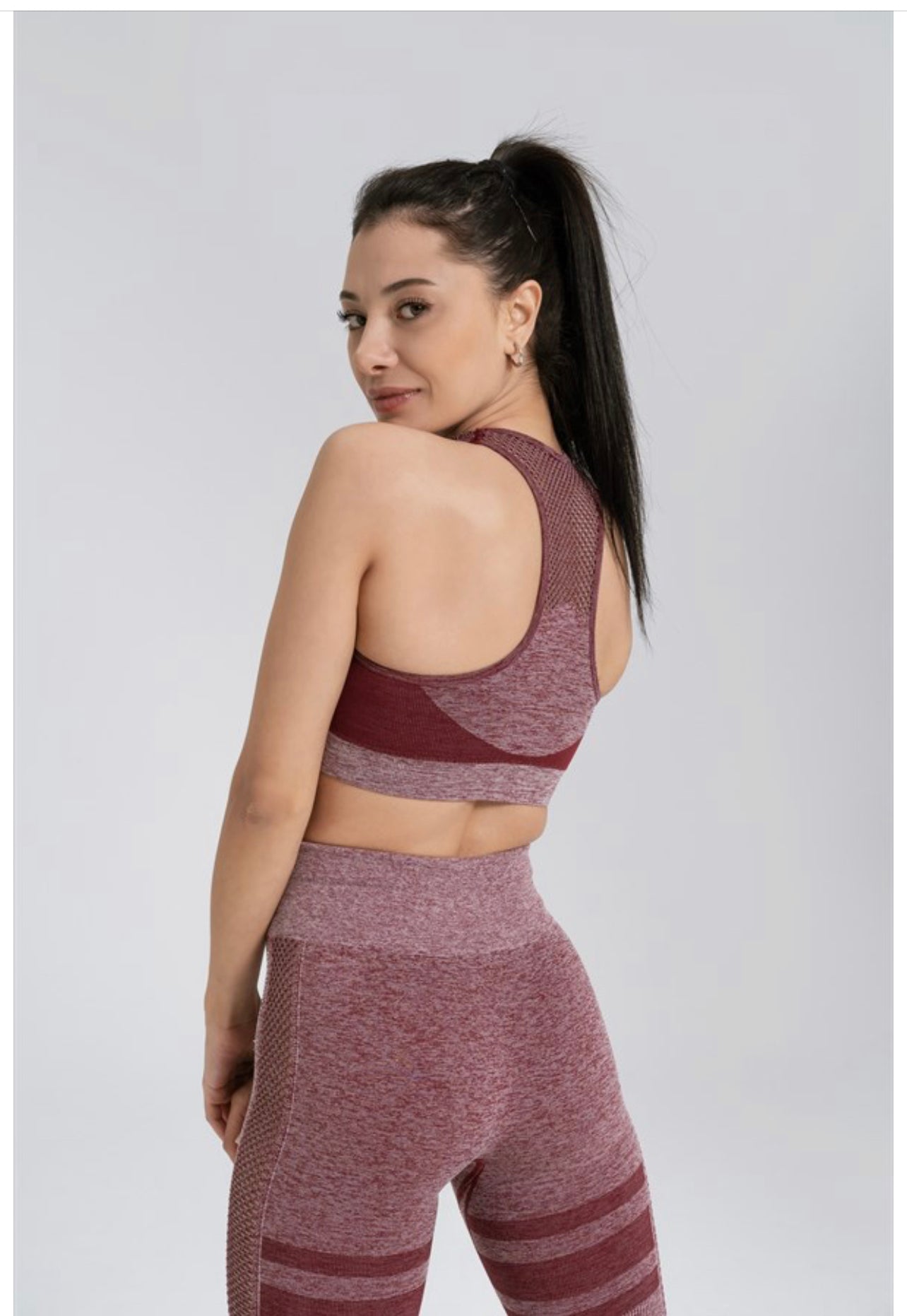 Gymwolves Seamless Sports Bra | Seamles Bras | Red | Queen Series | - Azula sportswear