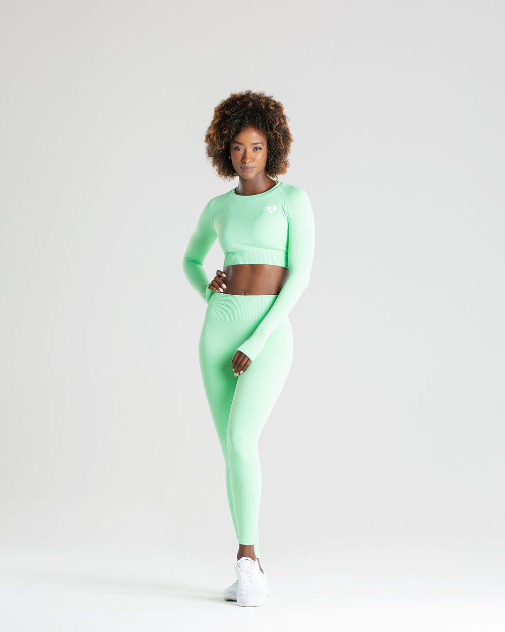WOMEN’S BEST POWER SEAMLESS LONG SLEEVE CROP TOP - Azula sportswear