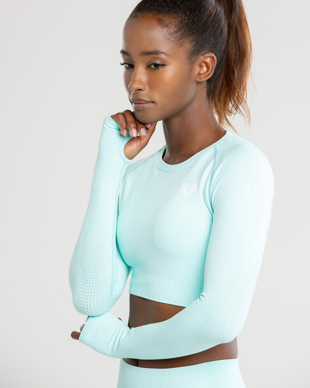 WOMEN’S BEST POWER SEAMLESS LONG SLEEVE CROP TOP - Azula sportswear