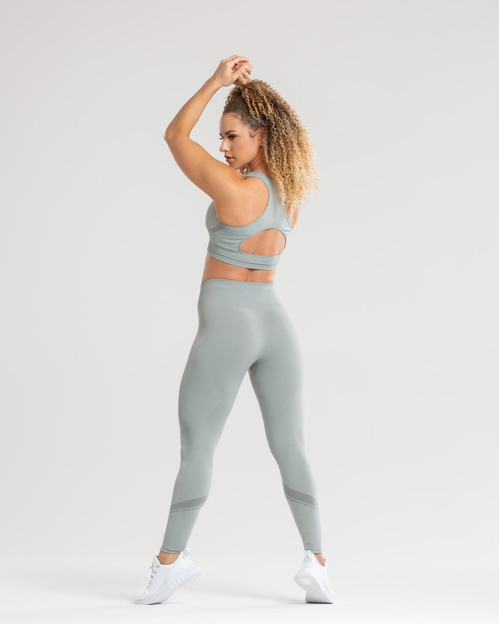 WOMEN’S BEST RENEW SEAMLESS LEGGINGS - Azula sportswear