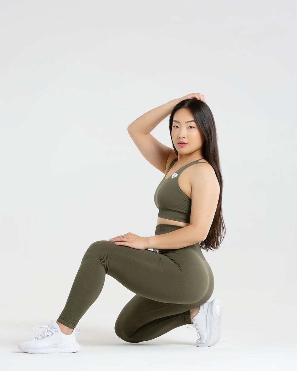 WOMEN’S BEST POWER SEAMLESS SPORTS BRA - Azula sportswear