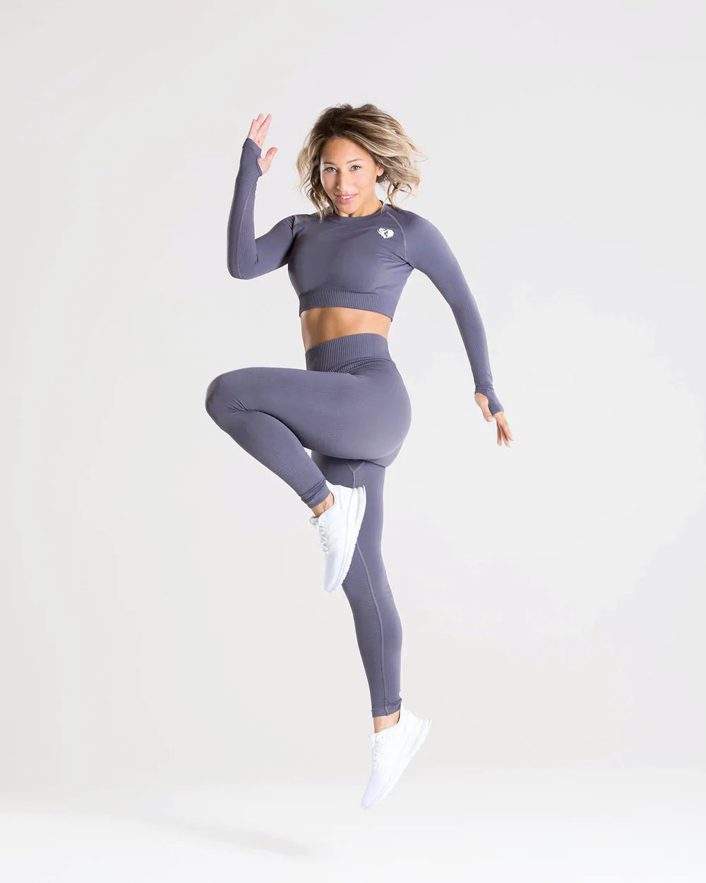 WOMEN’S BEST POWER SEAMLESS LONG SLEEVE CROP TOP - Azula sportswear