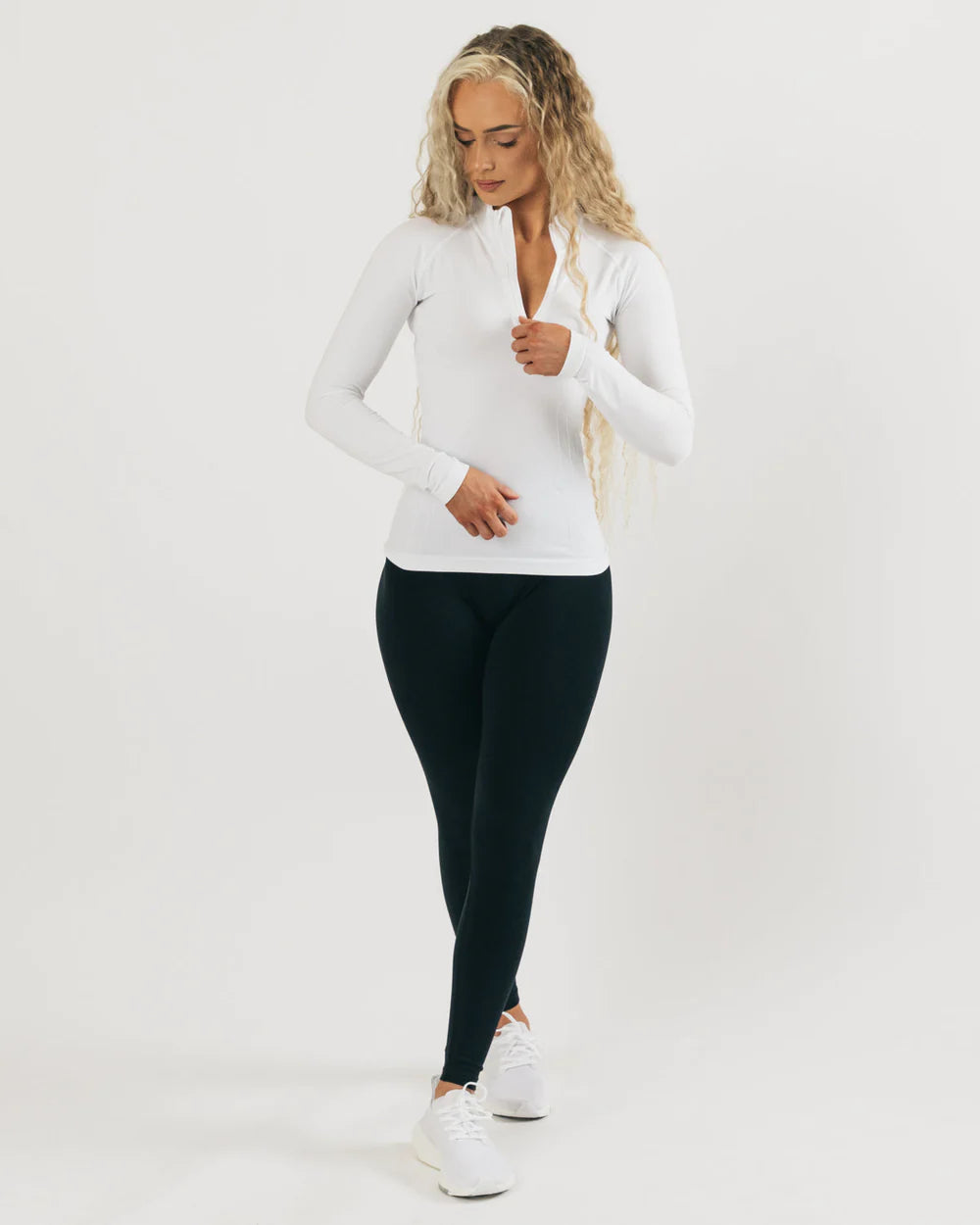 AlPHALETE SEAMLESS PULLOVER - Azula sportswear