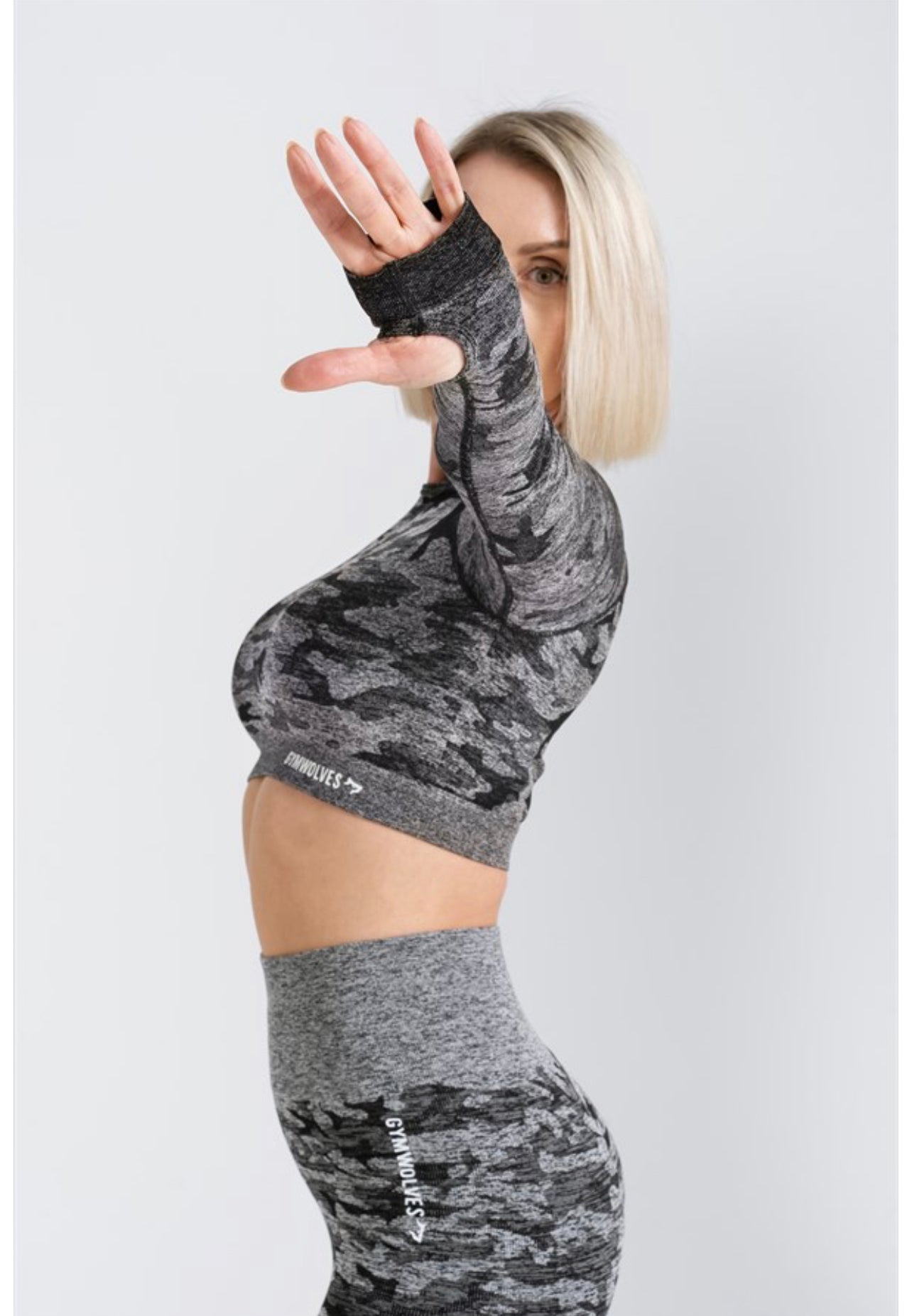 Gymwolves Women Long Sleeve Seamles Sport Tshirt | Black | Crop Tops | Action Series | - Azula sportswear