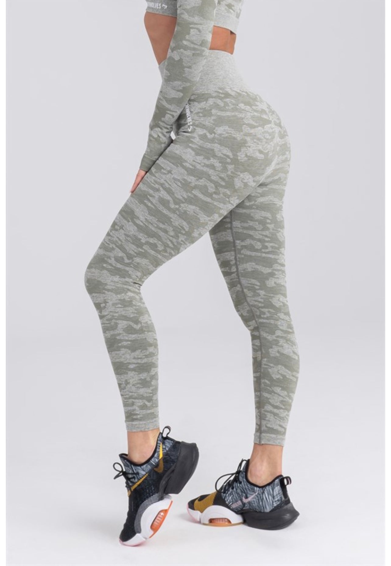 Gymwolves Seamless Sport Leggings Camouflage Pattern | Action Series | - Azula sportswear