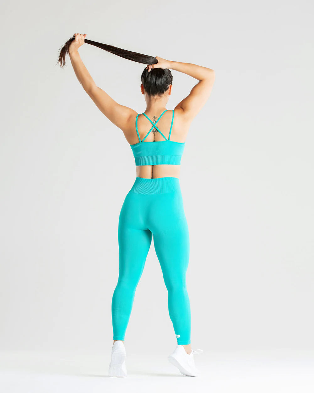 WOMEN’S BEST POWER SEAMLESS SPORTS BRA - Azula sportswear