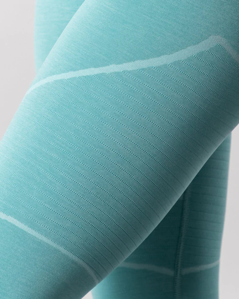 ALPHALETE OG REVIVAL LEGGING - Azula sportswear