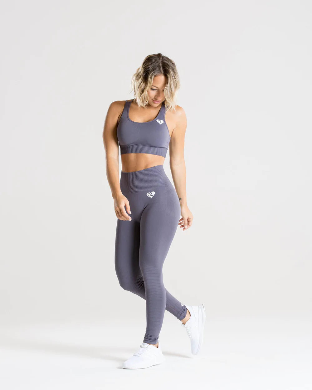 WOMEN’S BEST POWER SEAMLESS SPORTS BRA - Azula sportswear