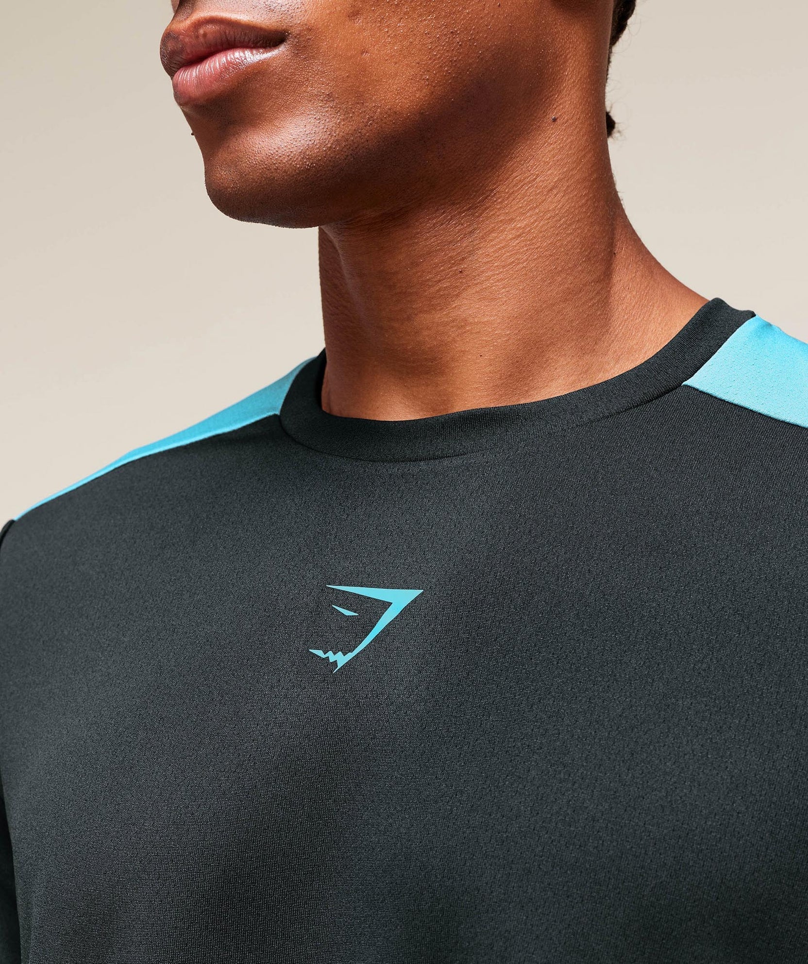 GYMSHARK ARRIVAL BLOCK T-SHIRT