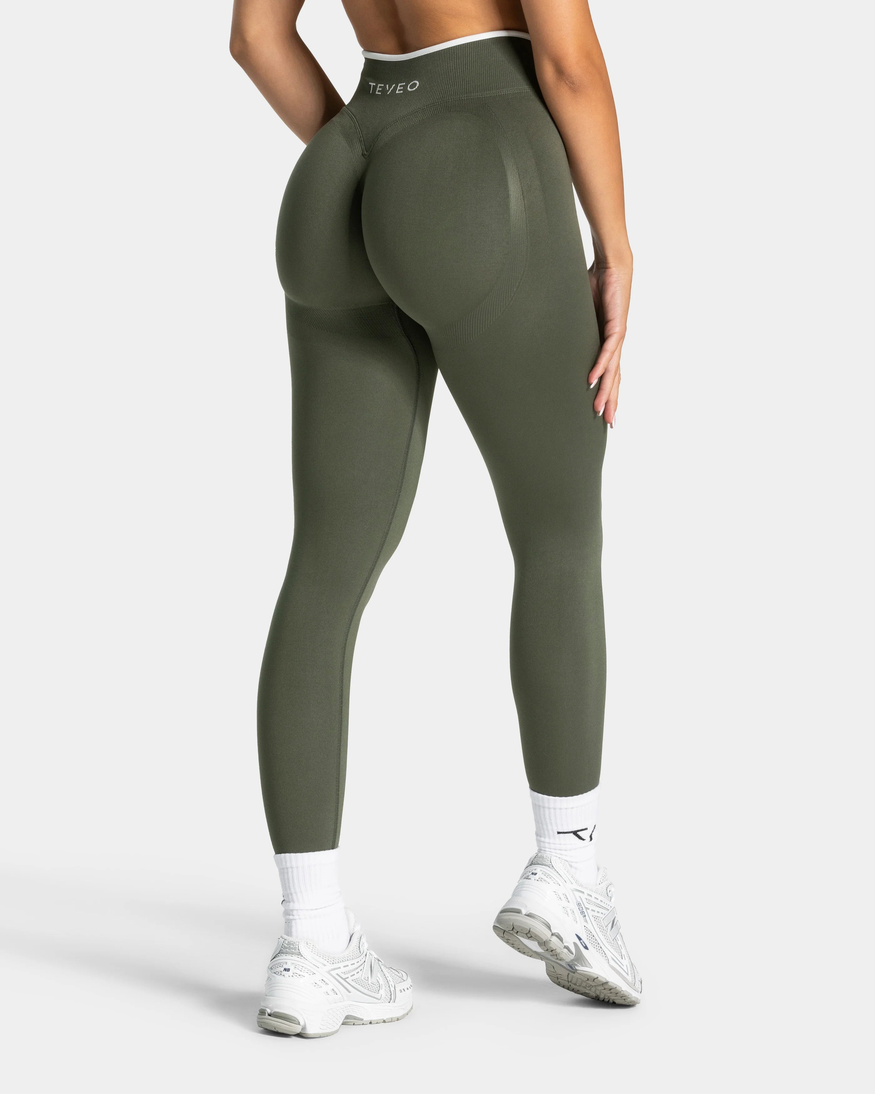 TEVEO Contrastline Sculpt Scrunch Leggings ‘Khaki’