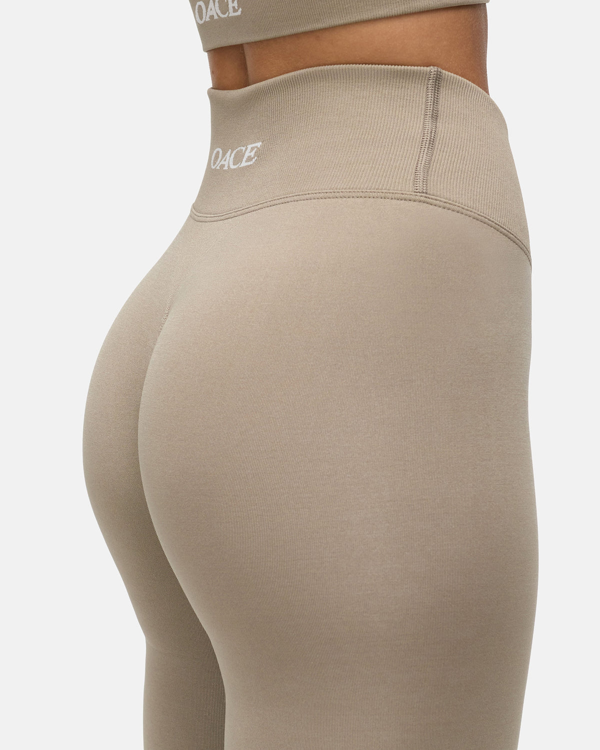 Oace Toned V-Shape Leggings
