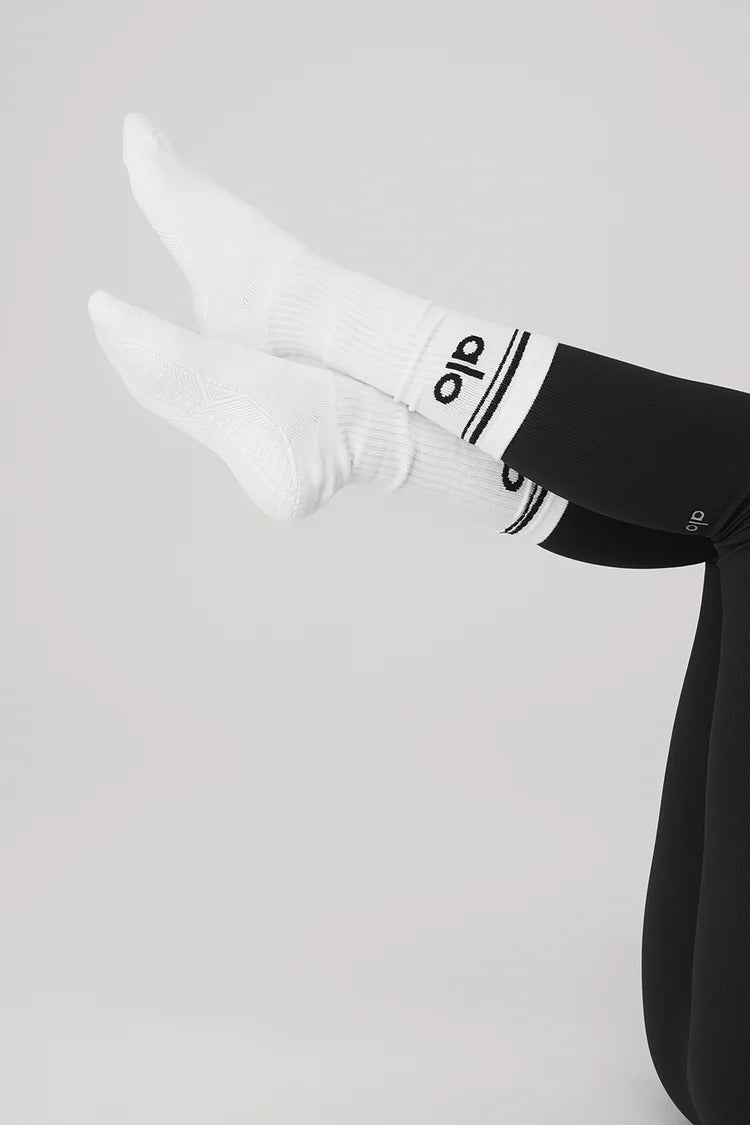 Alo Unisex Throwback Socks