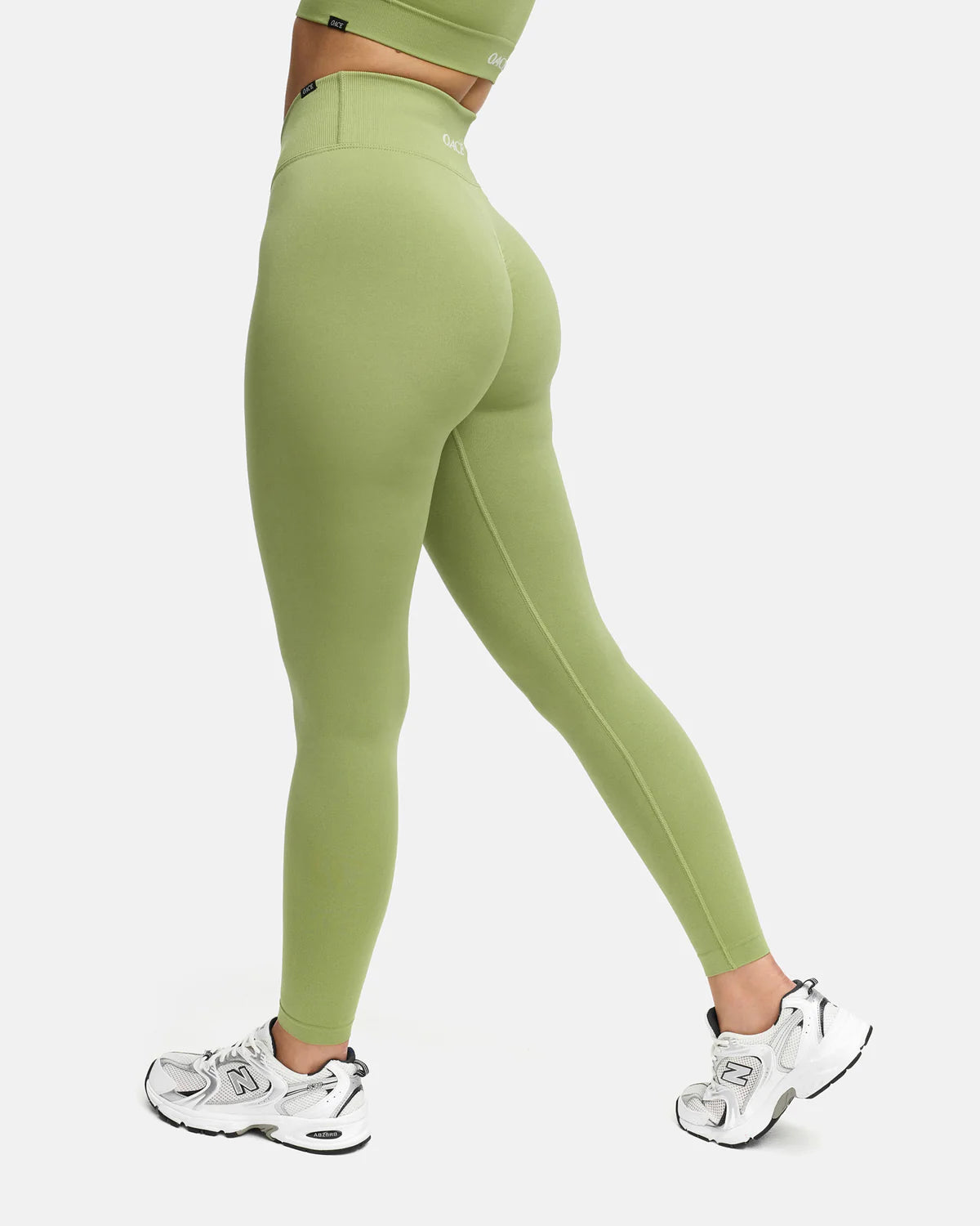 Oace Toned V-Shape Leggings