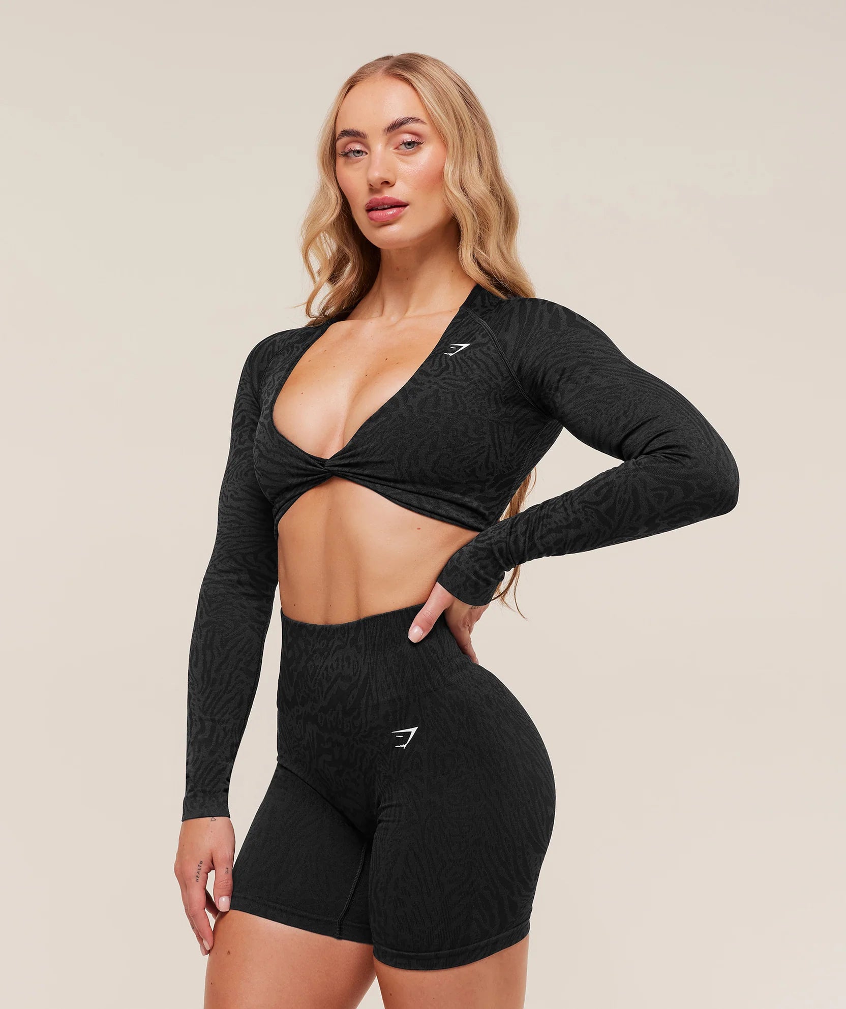 GYMSHARK ADAPT ANIMAL LONG SLEEVE CROP TOP
