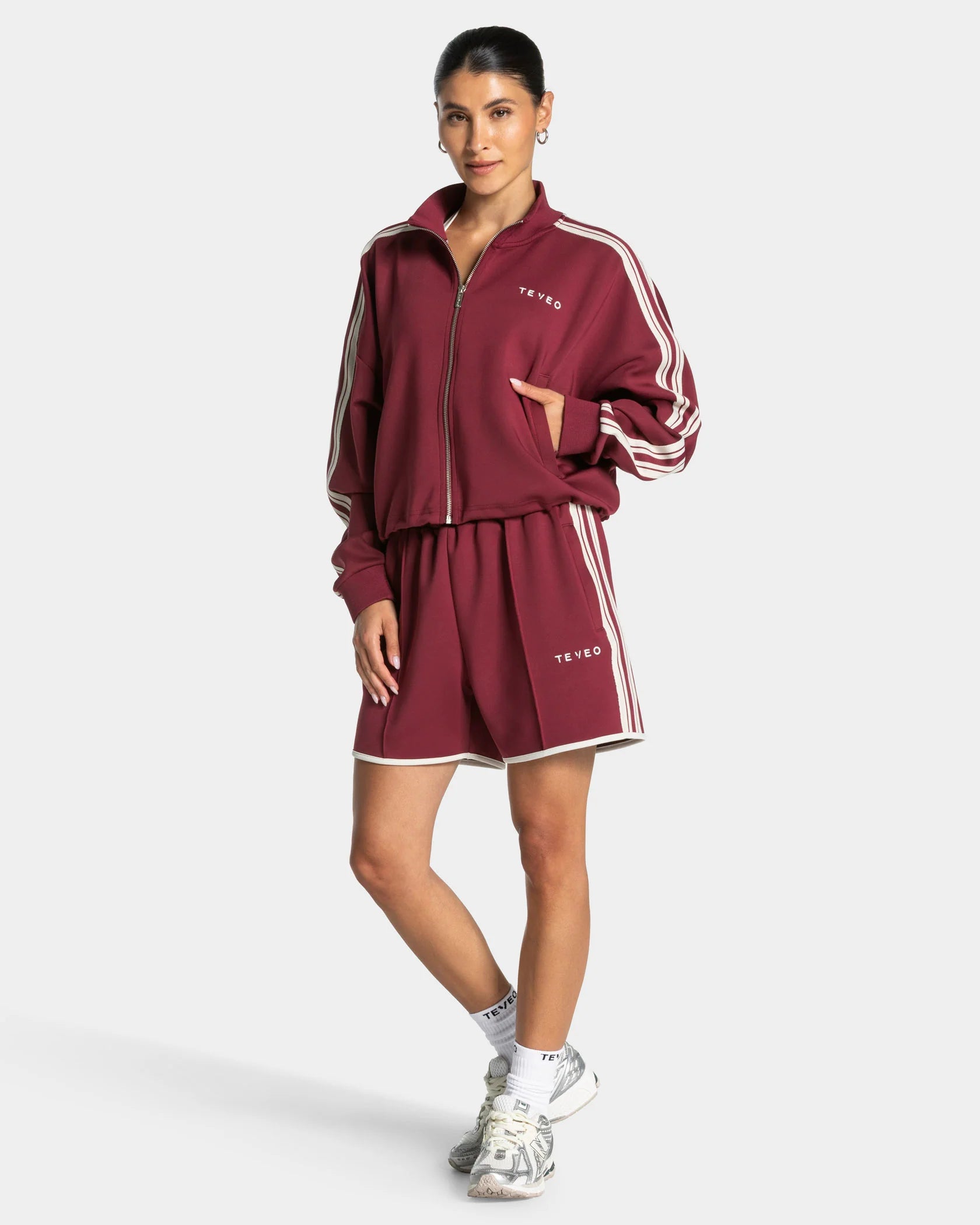 Teveo Club Cropped Zip Jacket ‘Burgundy’
