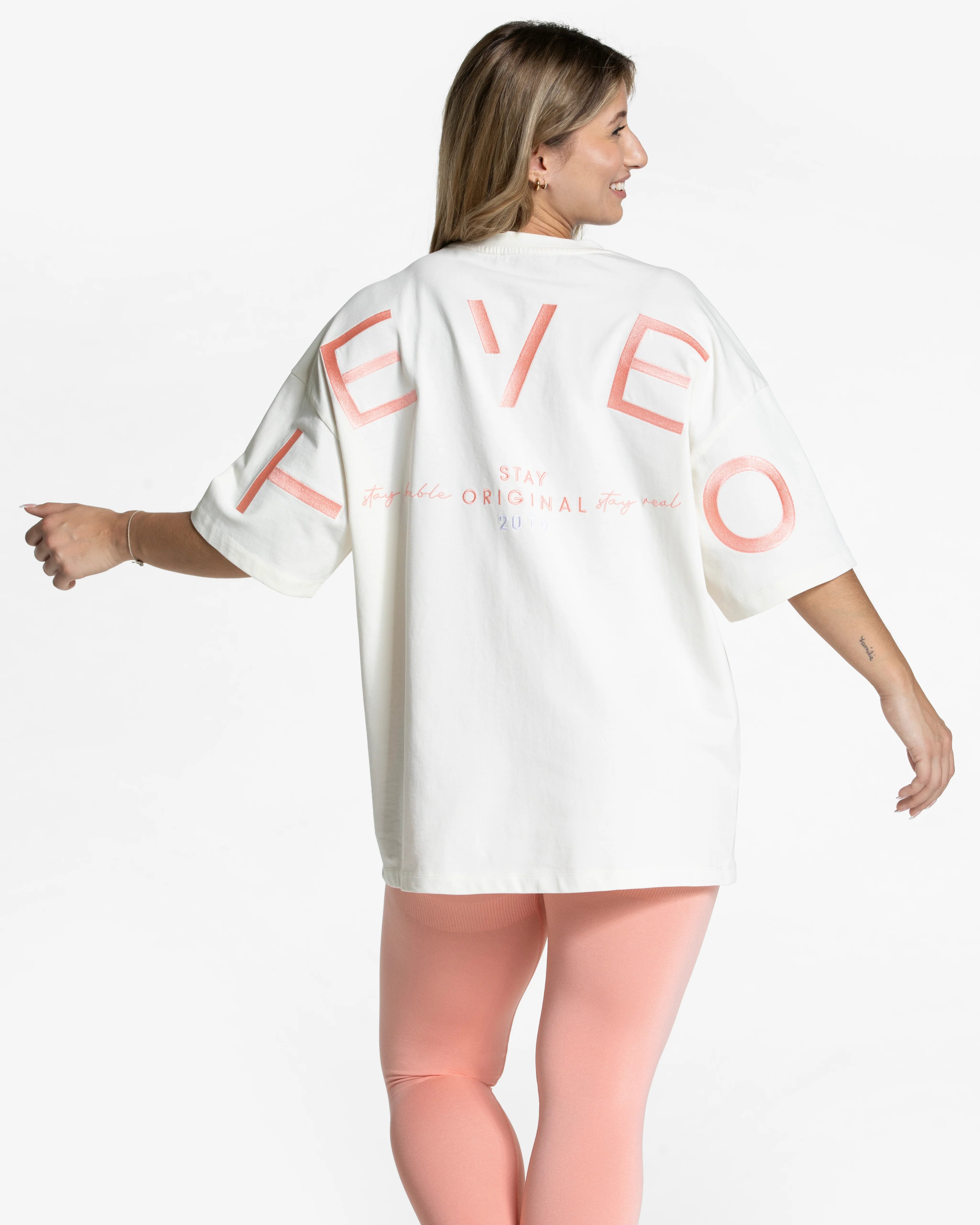 Teveo Signature Oversized T-Shirt ‘Peach’