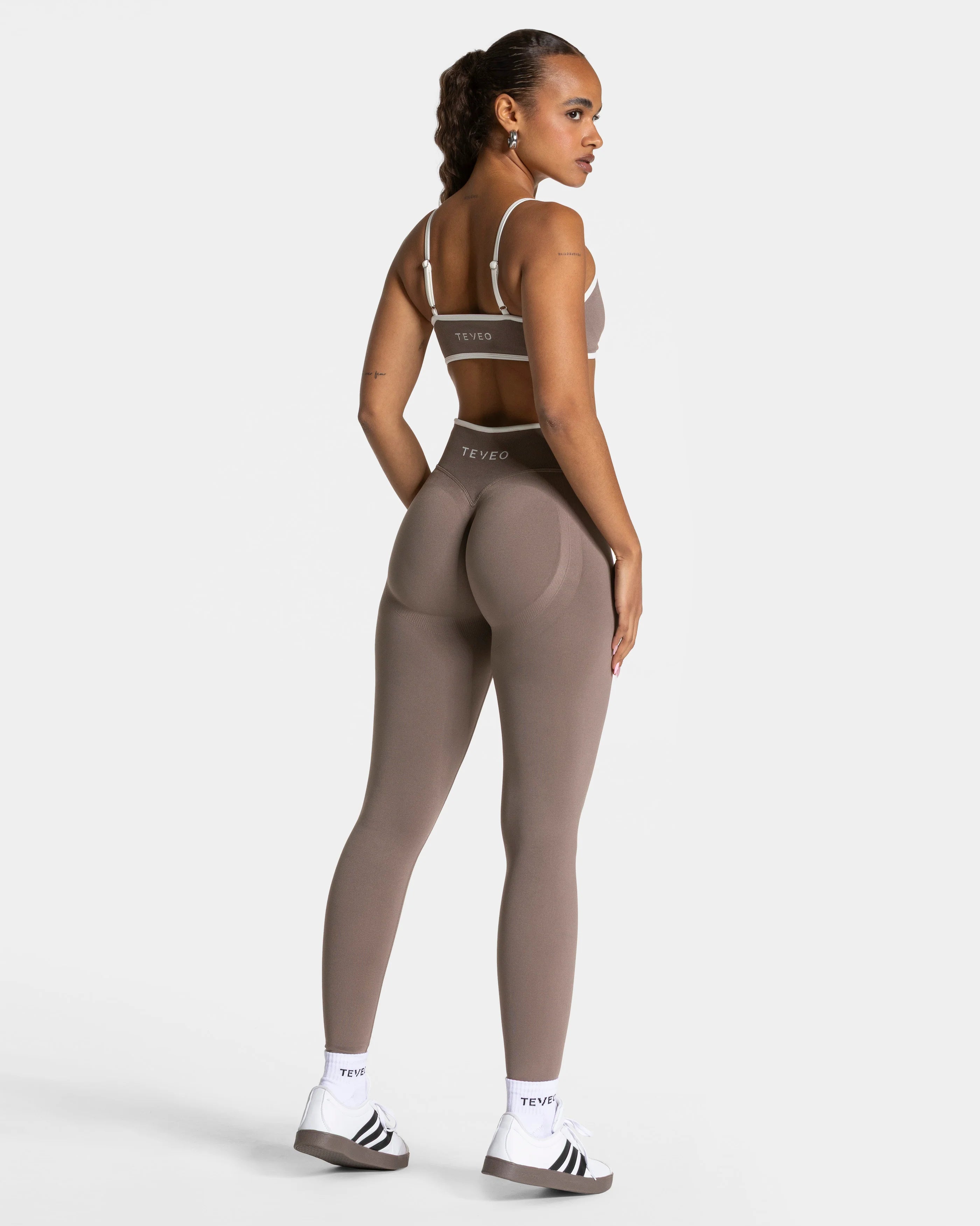 TEVEO Contrastline Sculpt Scrunch Leggings ‘Mocha’