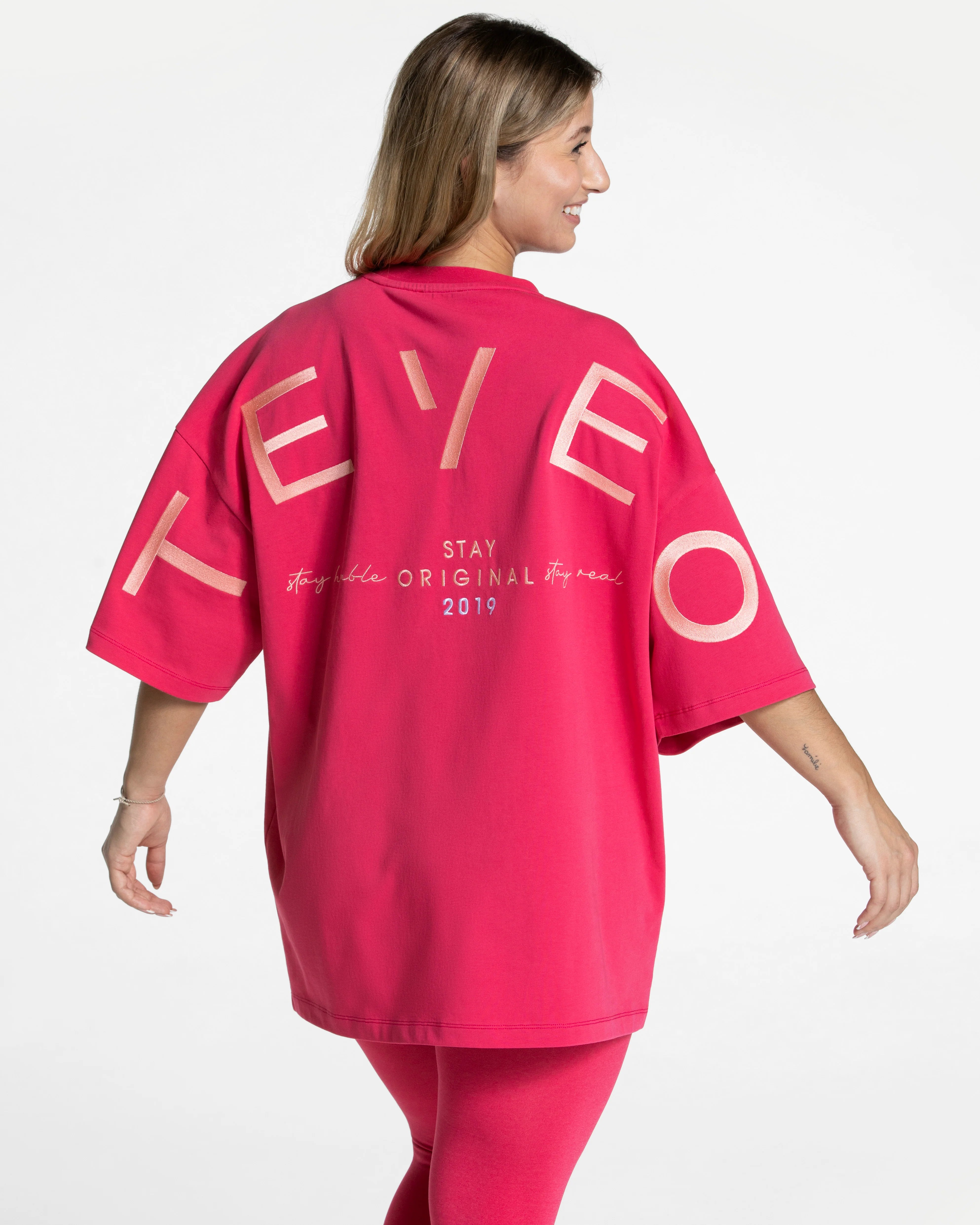 Teveo Signature Oversized T-Shirt ‘Berry’