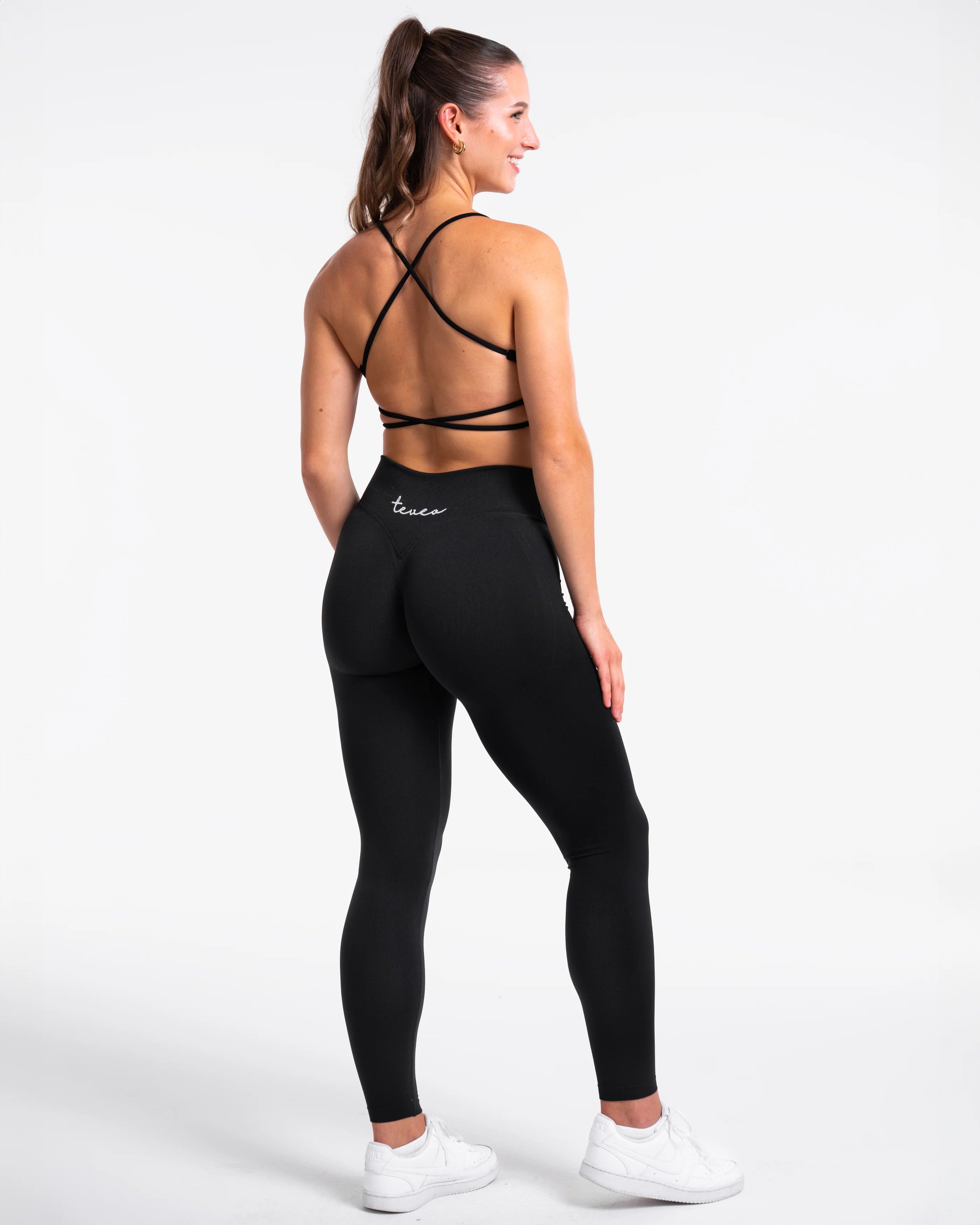 TEVEO V-Shape Covert Scrunch Leggings