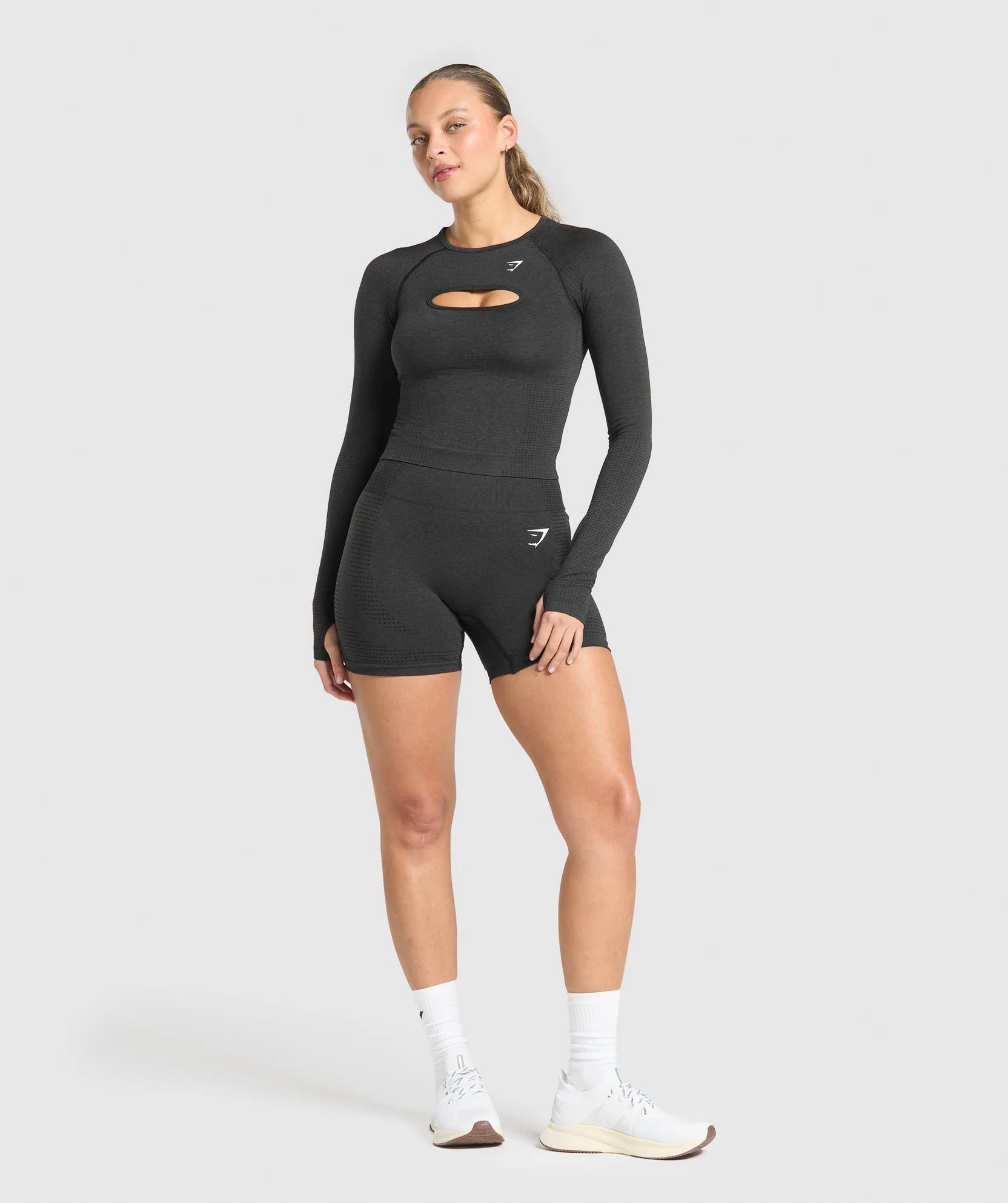 GYMSHARK VITAL LONG SLEEVE CUT OUT TOP