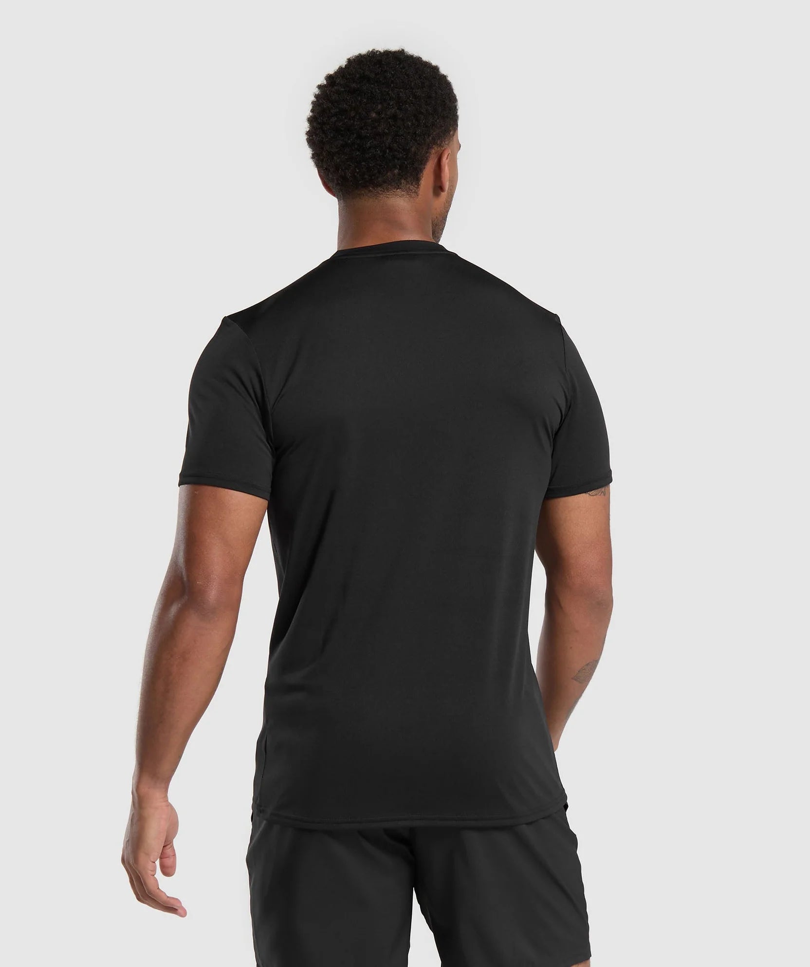 GYMSHARK Arrival V-Neck T Shirt