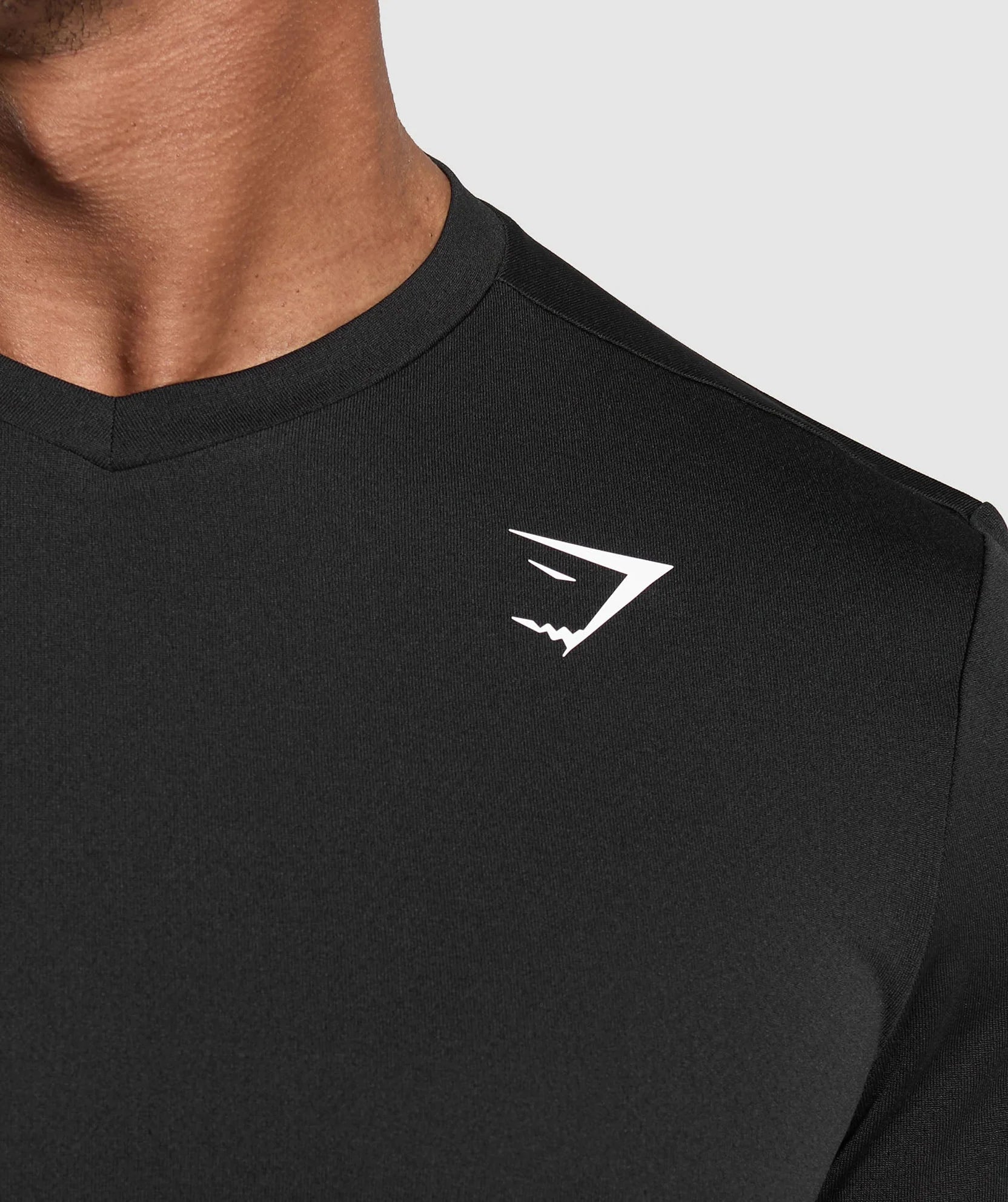 GYMSHARK Arrival V-Neck T Shirt