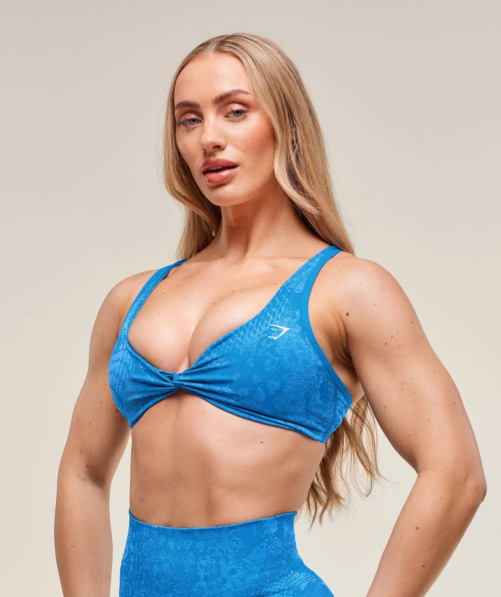 GYMSHARK ADAPT ANIMAL X WHITNEY SEAMLESS TWIST FRONT BRA