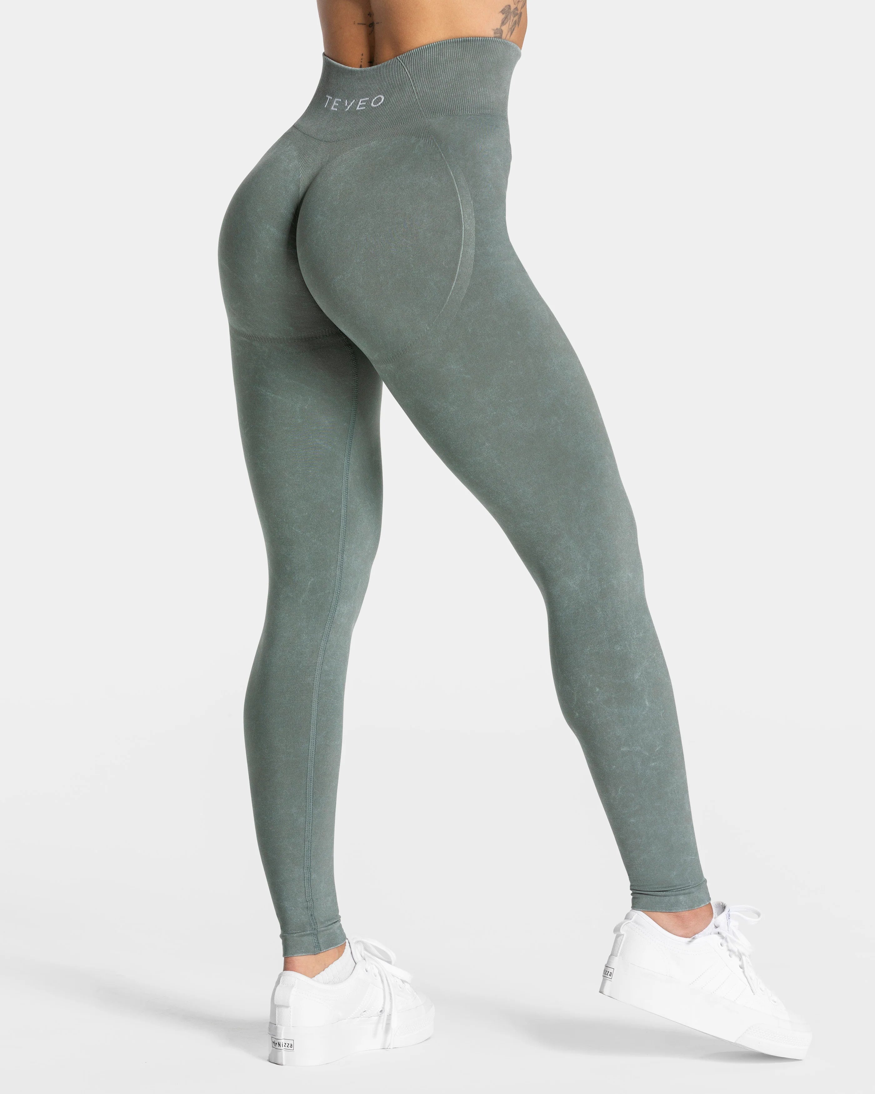 TEVEO Acid Covert Scrunch Leggings ‘Basil’