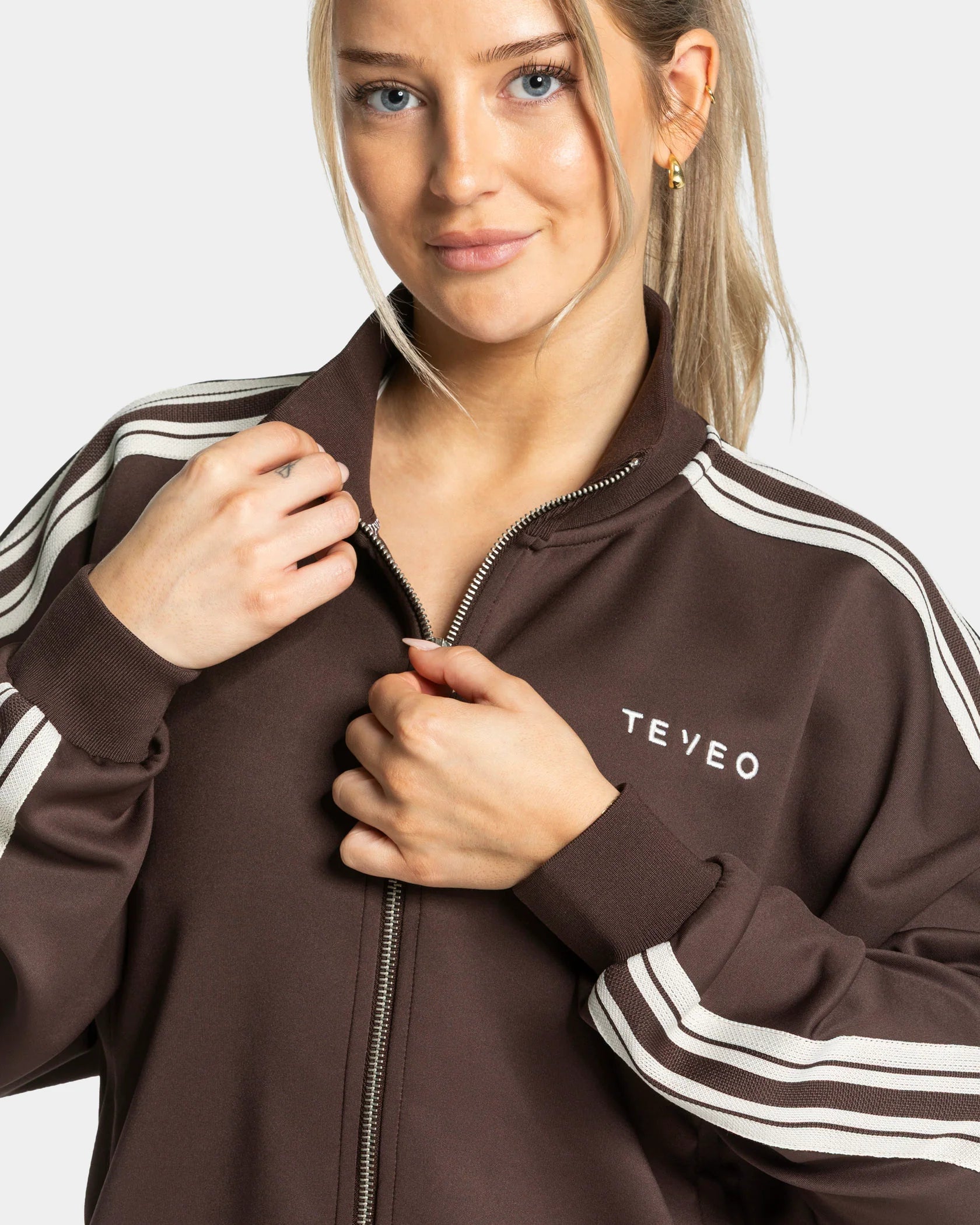 Teveo Club Cropped Zip Jacket ‘Espresso’