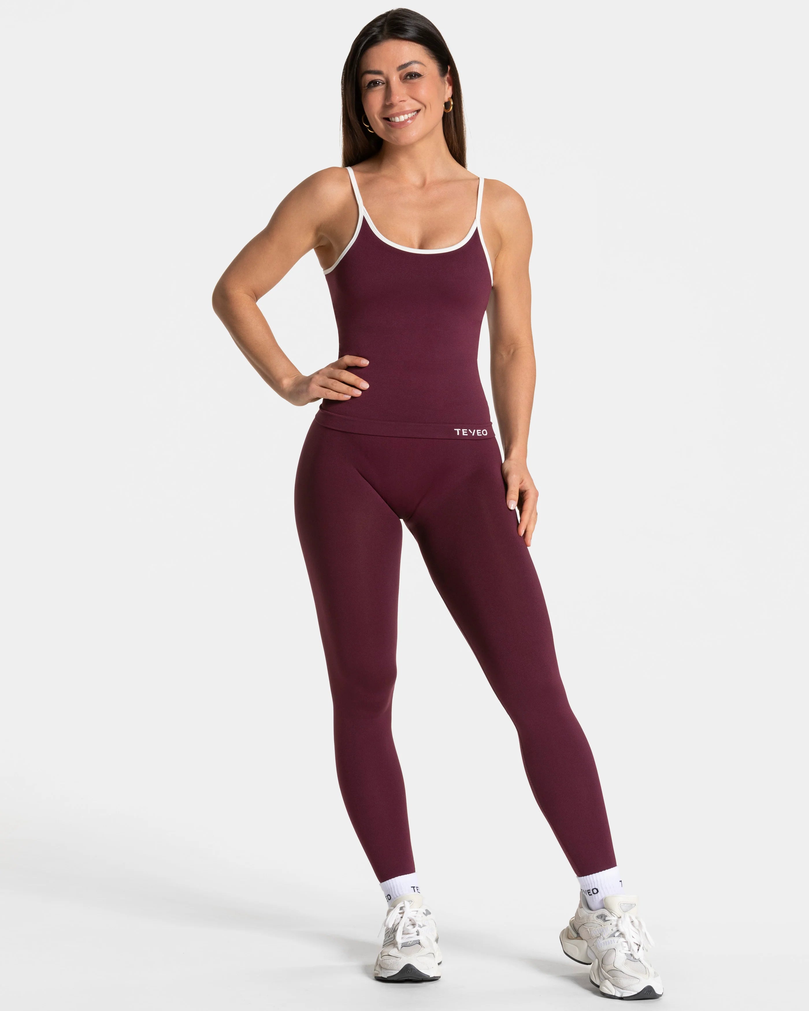 Teveo Contrastline Cami Top ‘Plum’