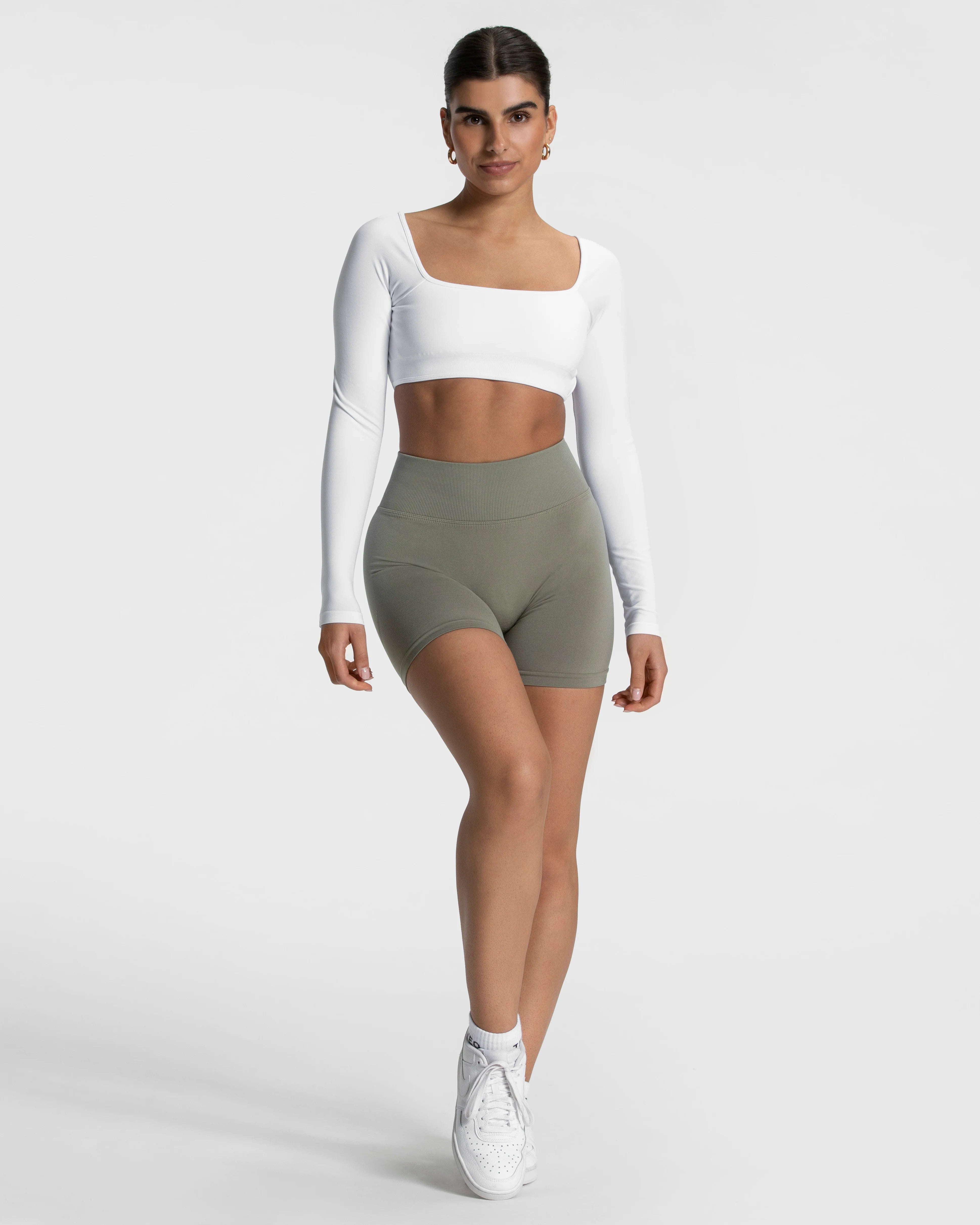 Teveo Femme Backless Longsleeve ‘White’