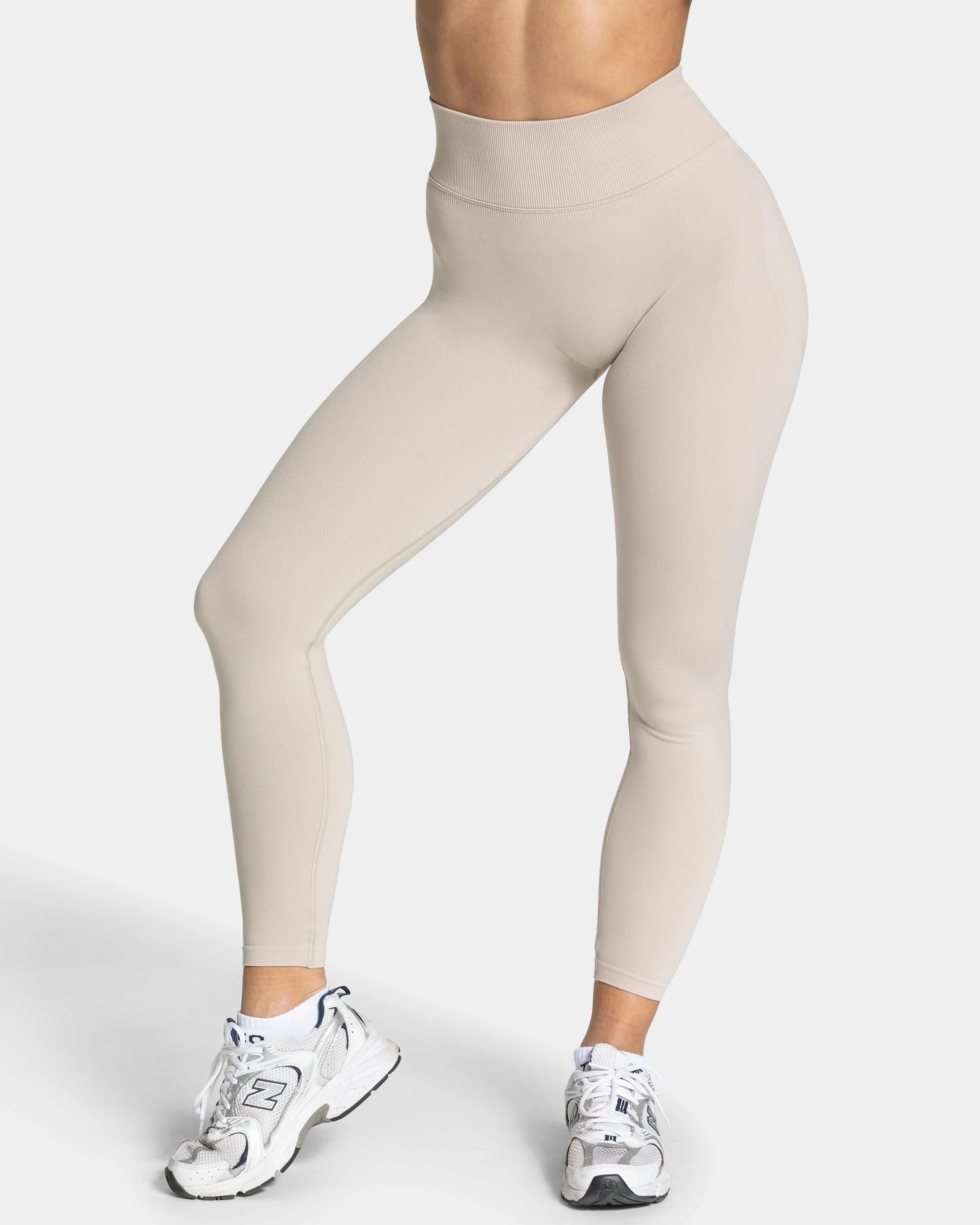 TEVEO Femme Sculpt Scrunch Leggings ‘Cream’