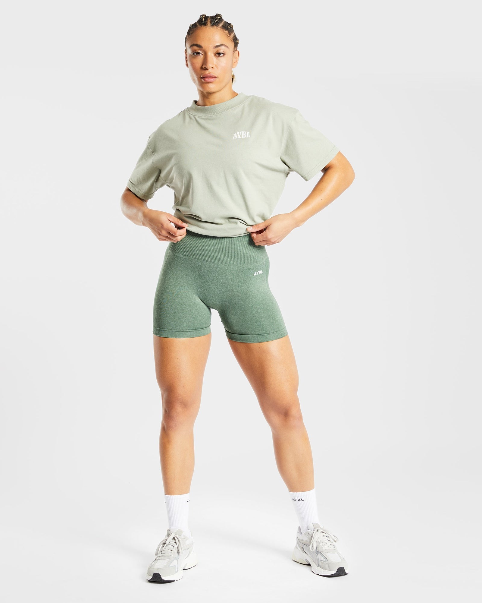 EMPOWER SEAMLESS SHORTS