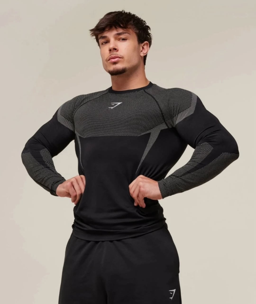 GYMSHARK ONYX 5.0 SEAMLESS LONG SLEEVE T-SHIRT
