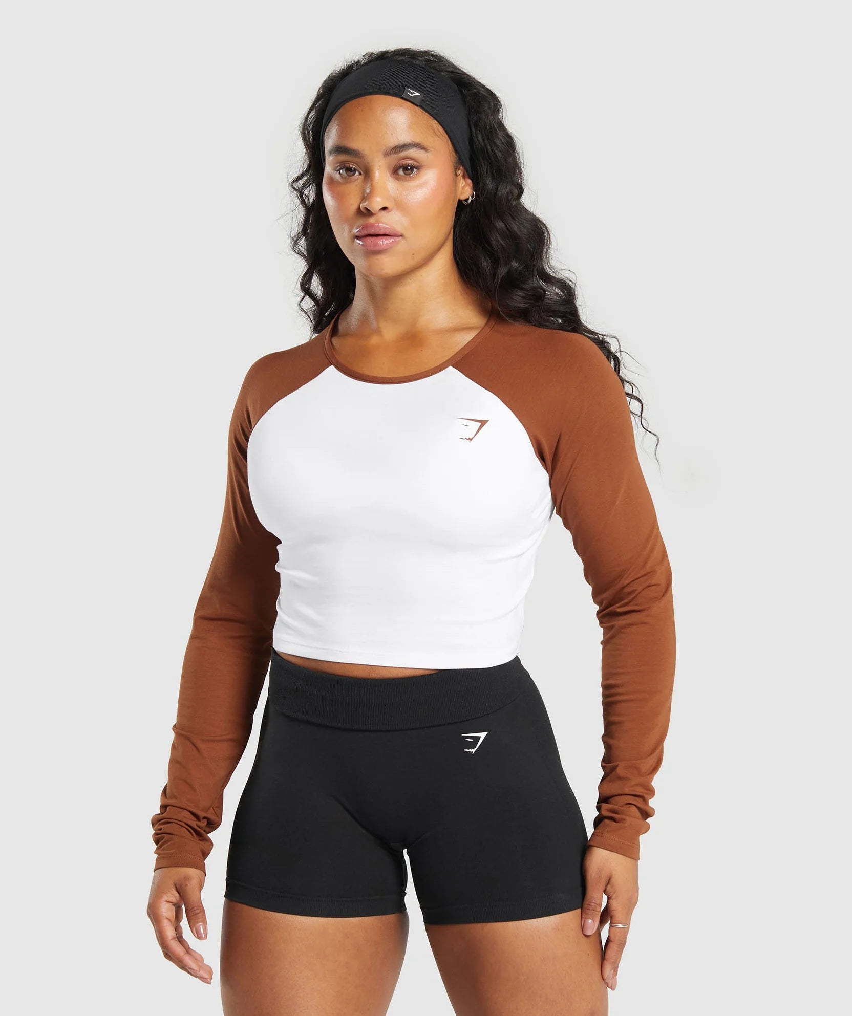 GYMSHARK LIFTING ESSENTIAL LONG SLEEVE CROP TOP