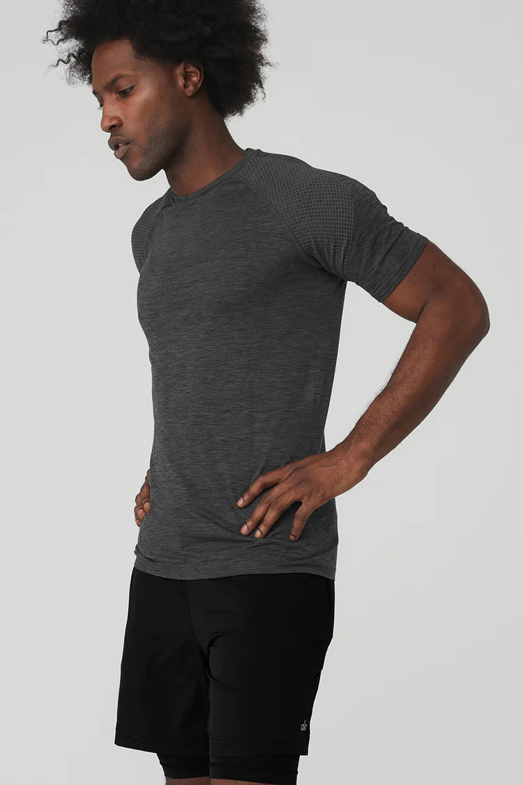 Alo Yoga Men s Short Sleeves Amplify Seamless Short Sleeve Tee