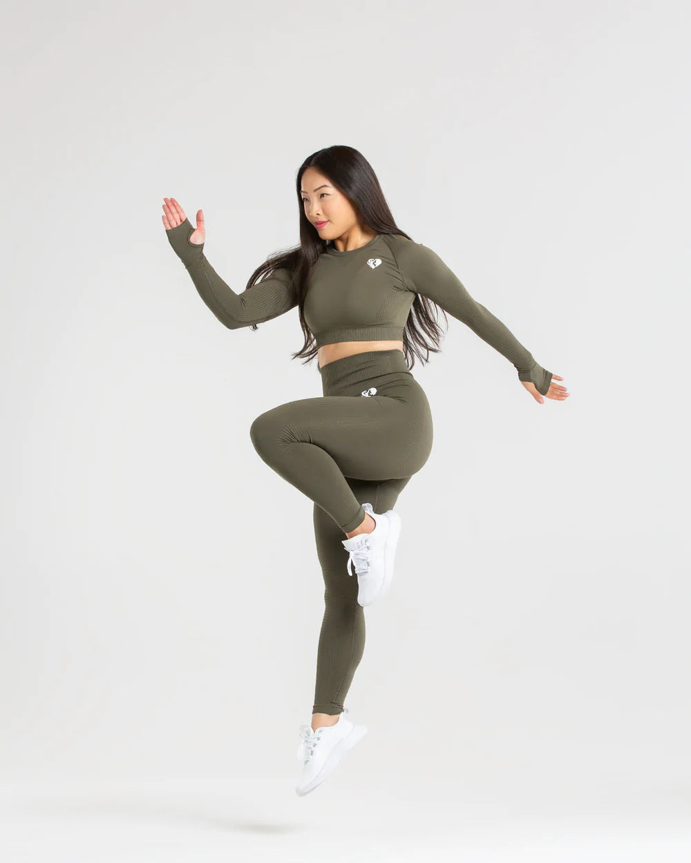 WOMEN’S BEST POWER SEAMLESS LONG SLEEVE CROP TOP