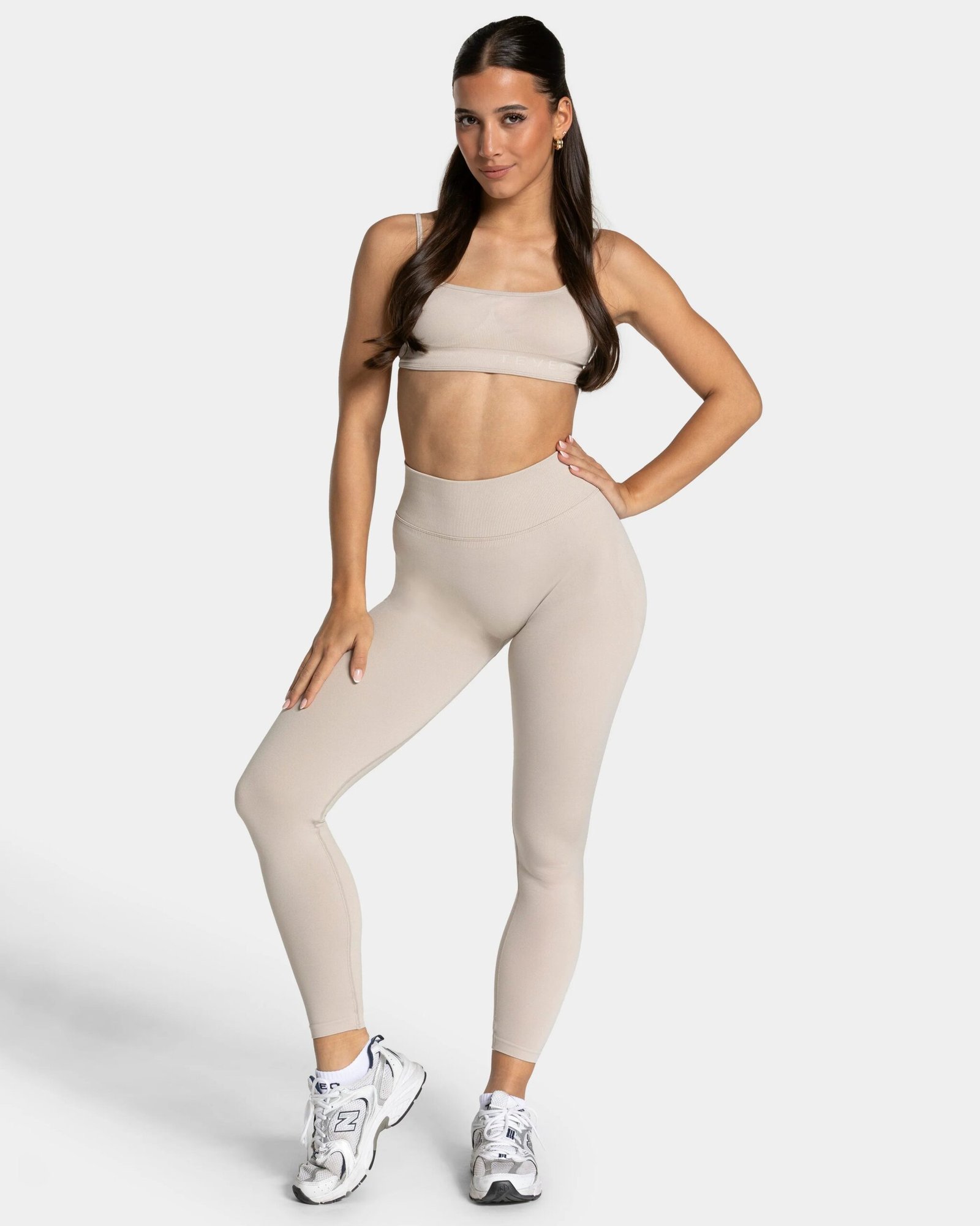 TEVEO Femme Sculpt Scrunch Leggings ‘Cream’ - Image 3