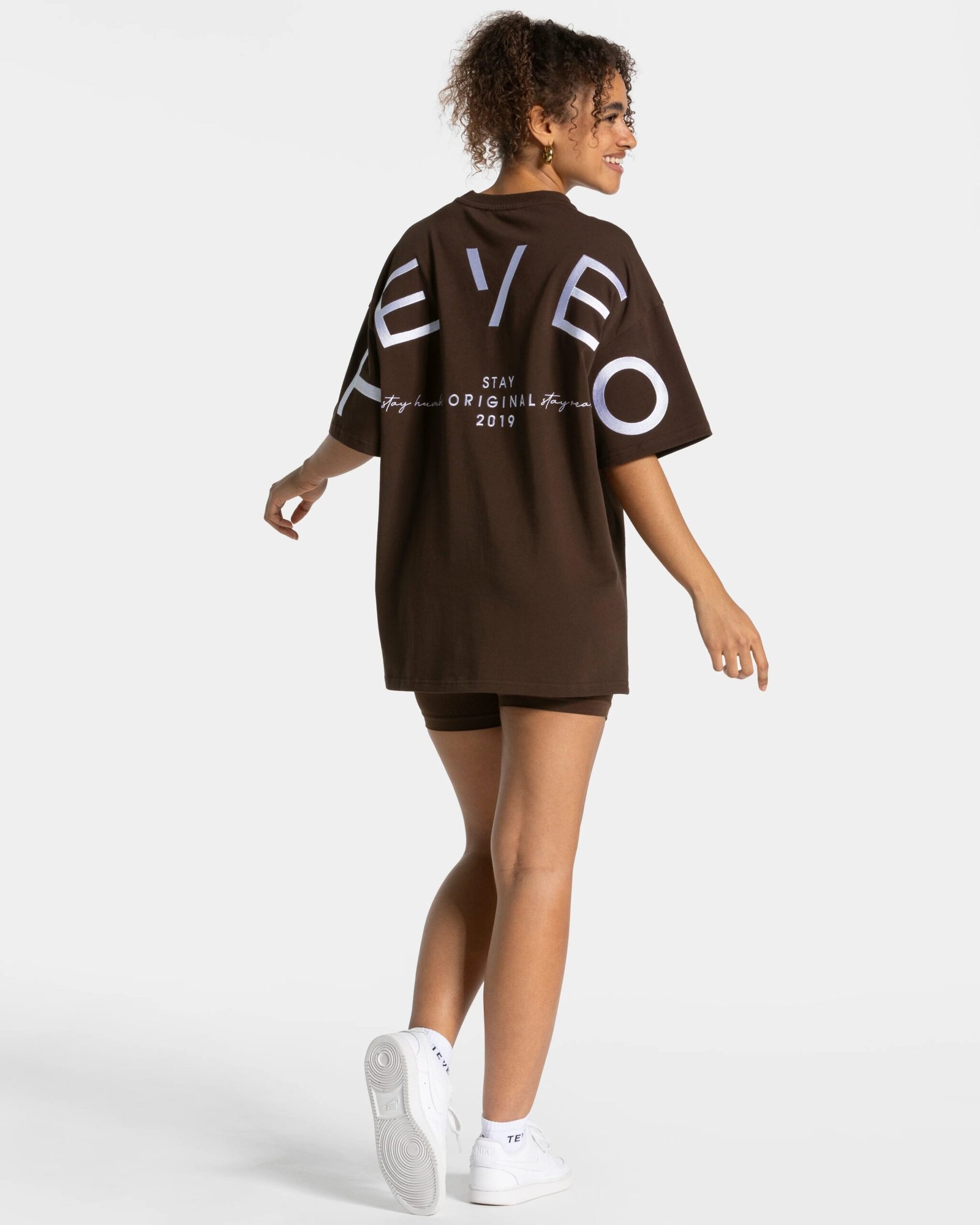 Teveo Signature Oversized T-Shirt ‘Dark brown’ - Image 4